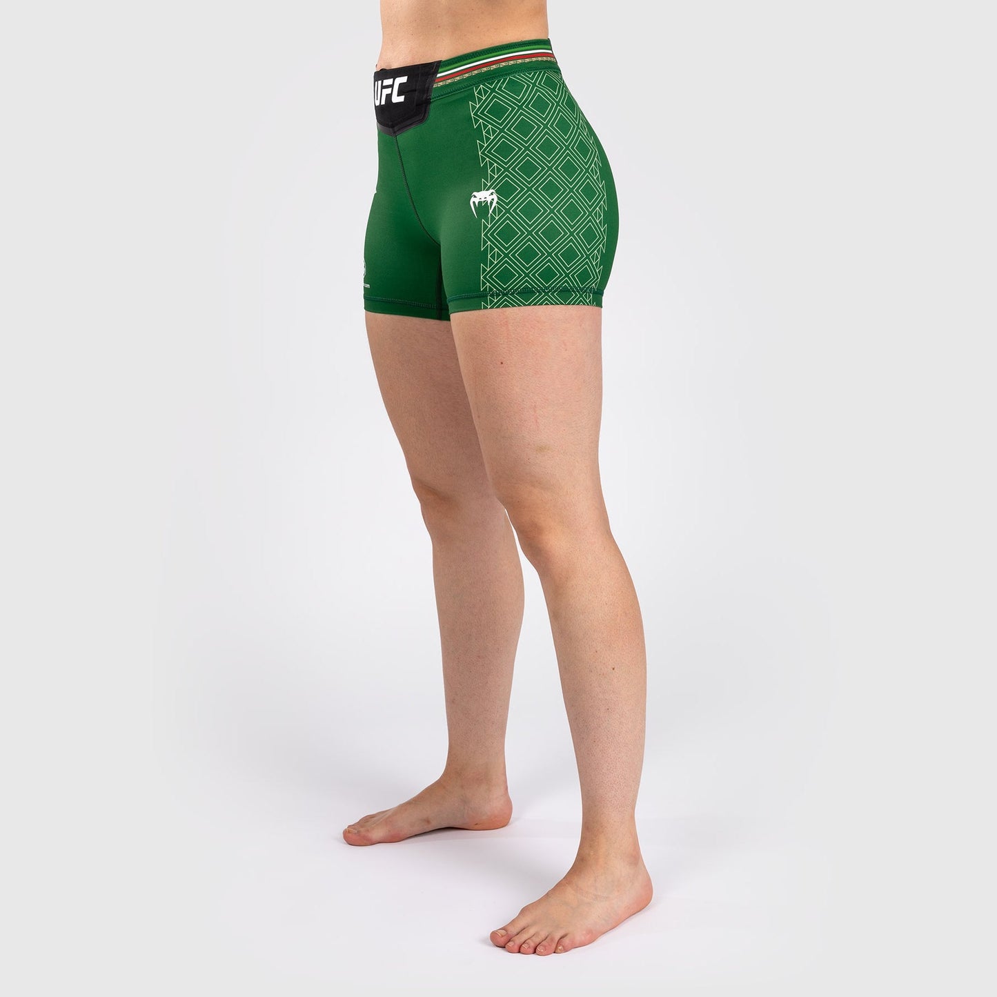 Noche UFC by Venum Authentic Fight Night Women’s Vale Tudo Short - Short Fit - Green