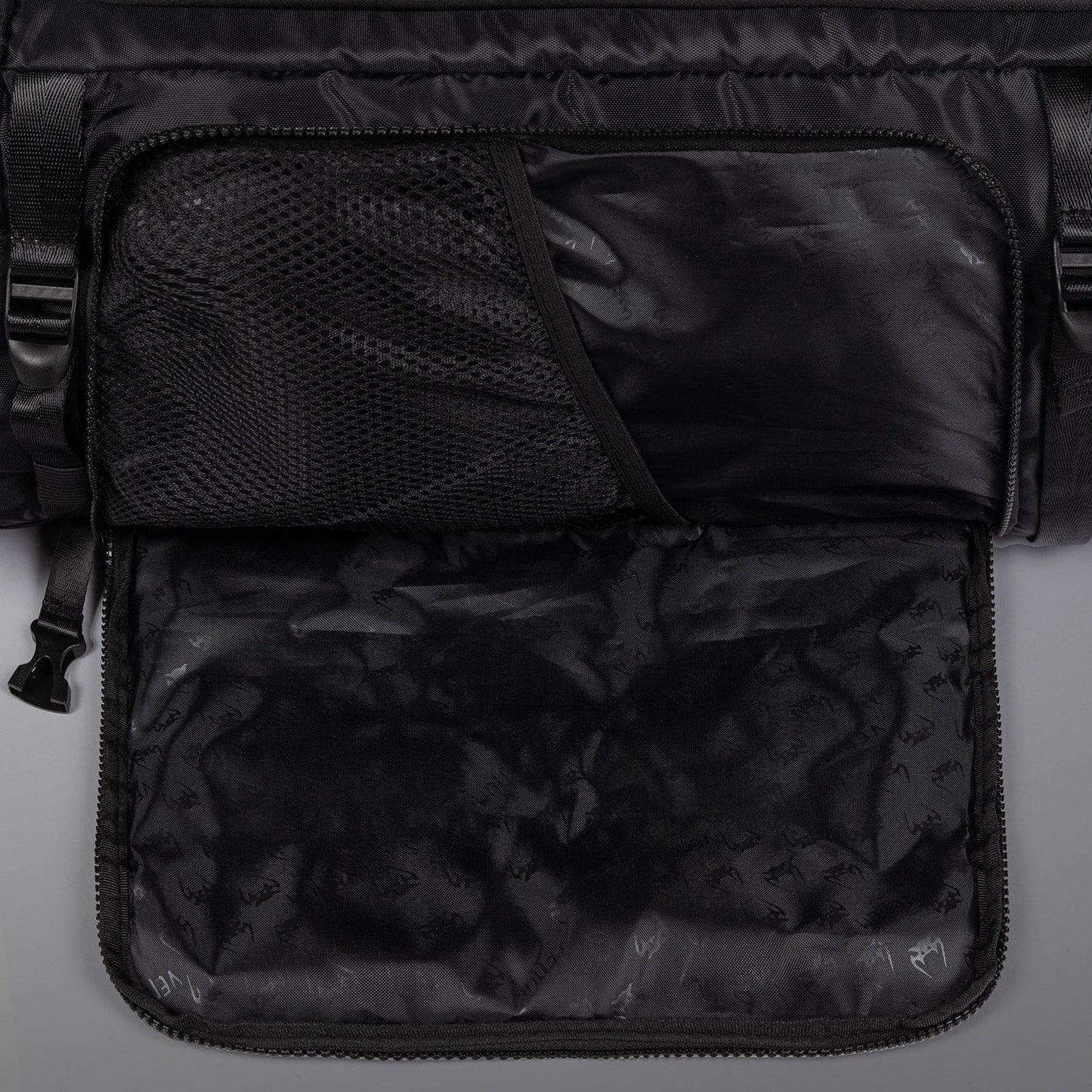 Venum Trainer Hybrid sports bag - Midnight Blue