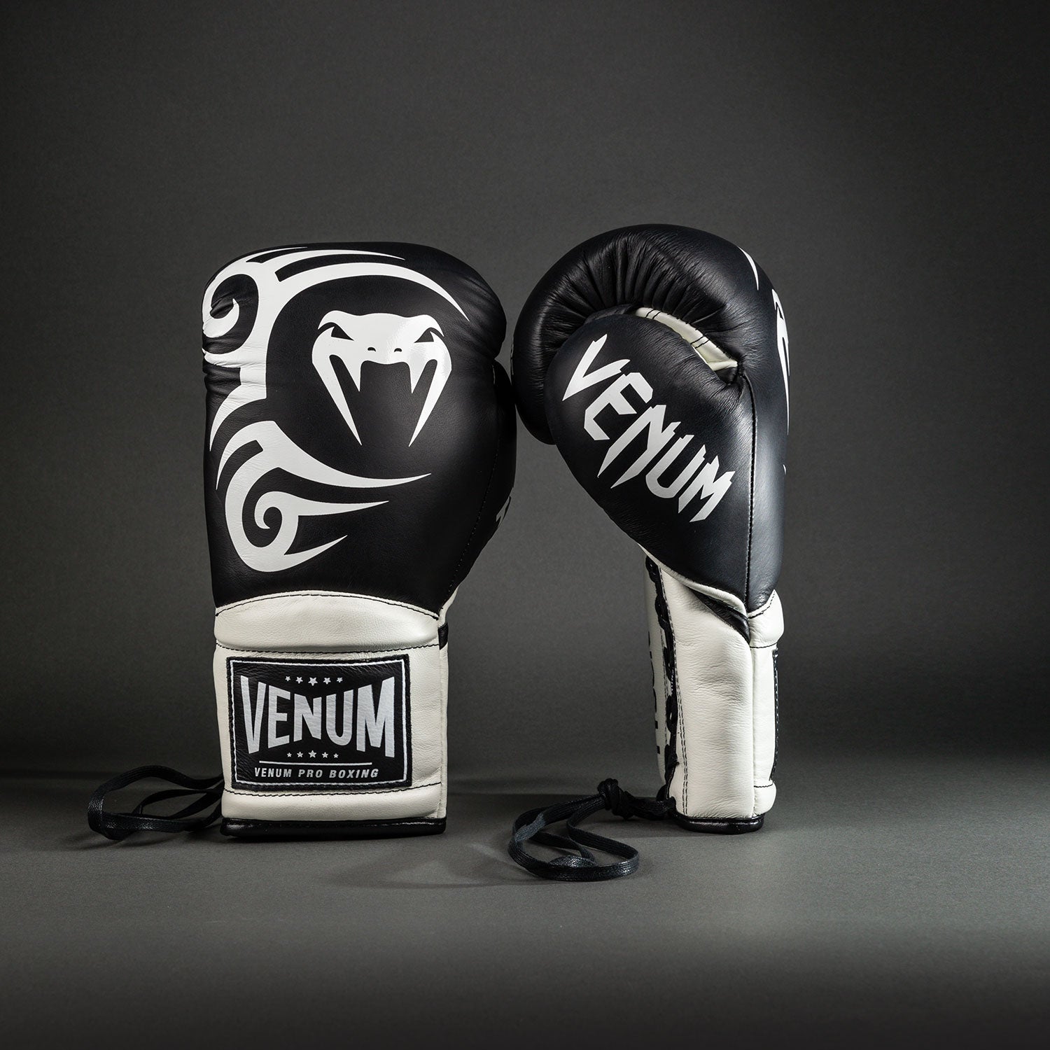 Venum Giant 2.0 Mike Tyson Pro Boxing Gloves with Laces - Deep