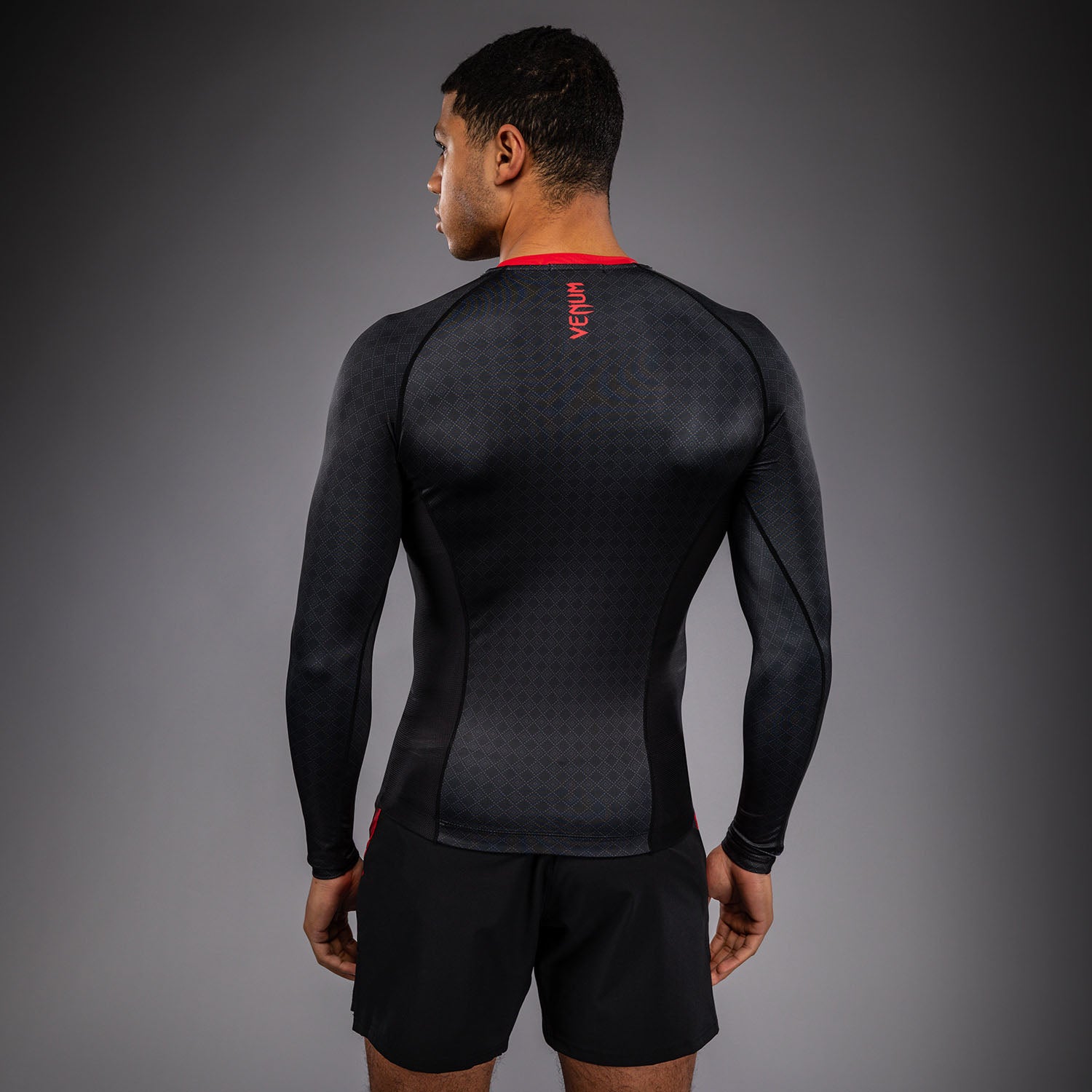 x Roger Gracie Signature Long Sleeve Rashguard - Black/Red -
