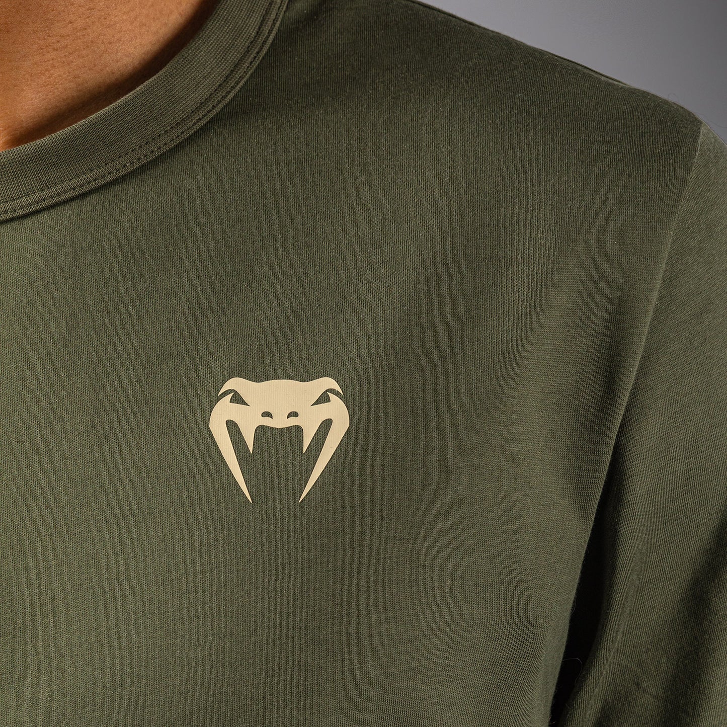 Venum x Rajadamnern T-Shirt - Military Green