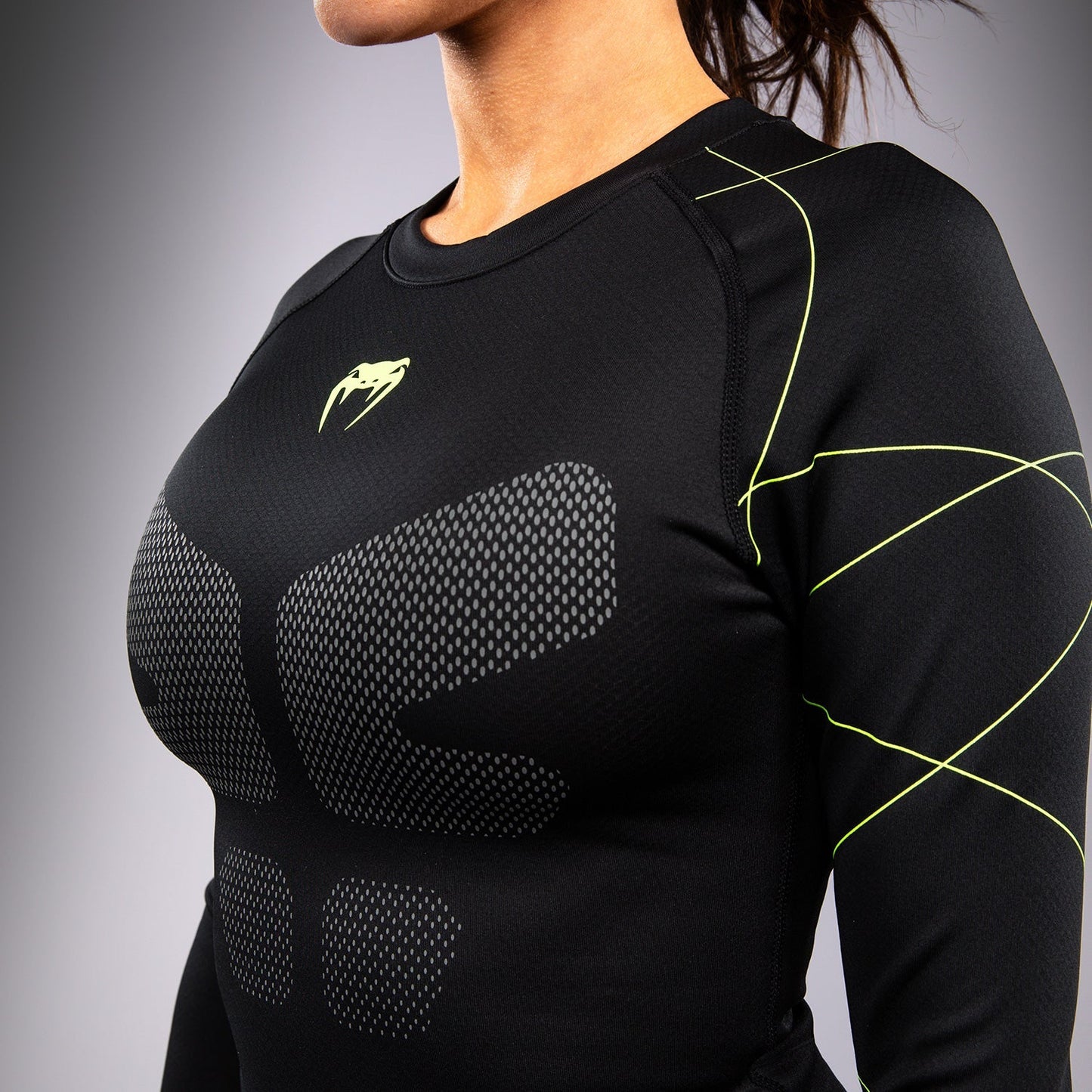 Venum Training Camp 4.0 Long Sleeve Rashguard - Black/Neon Green
