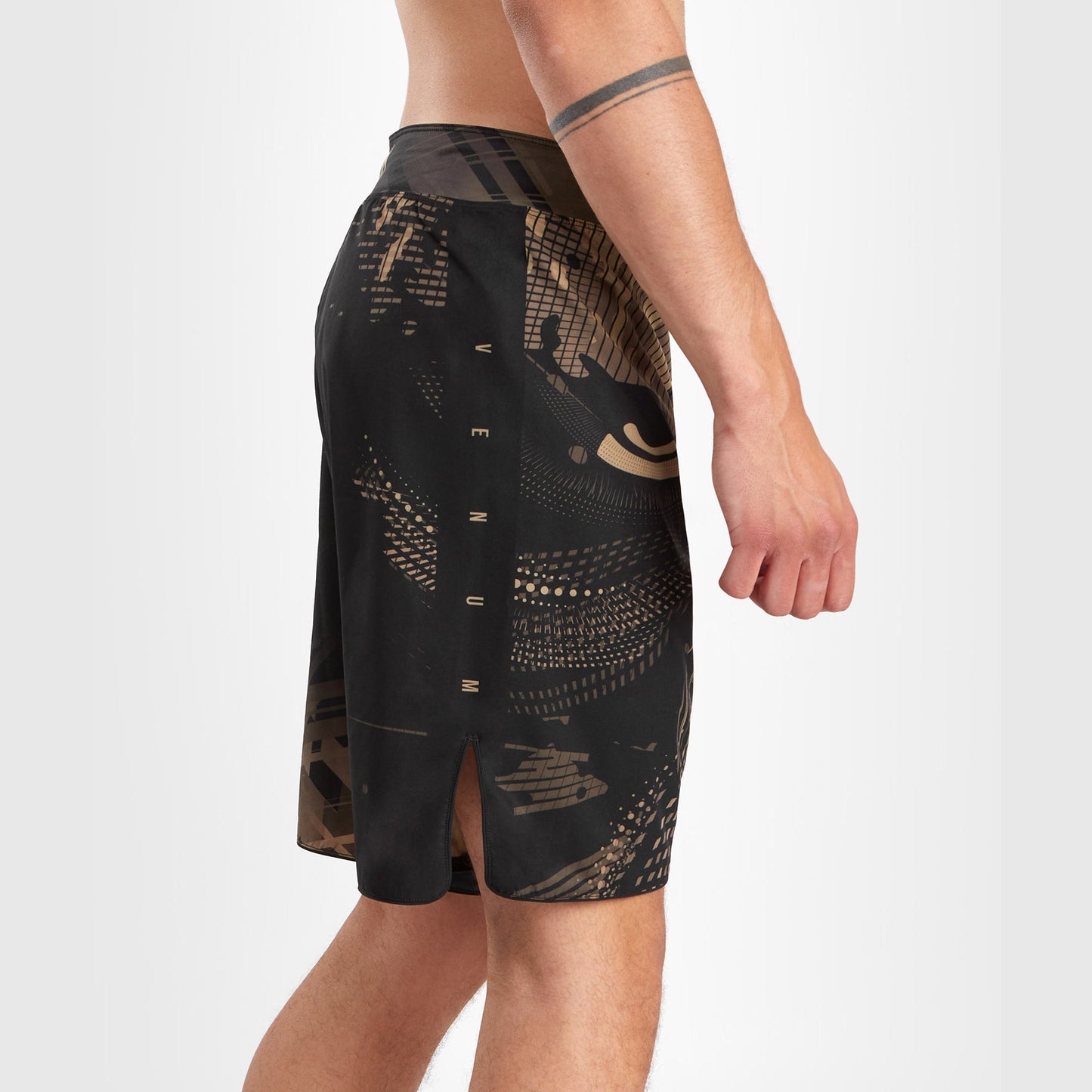 Venum Gorilla Jungle Fightshort - Black/Sand