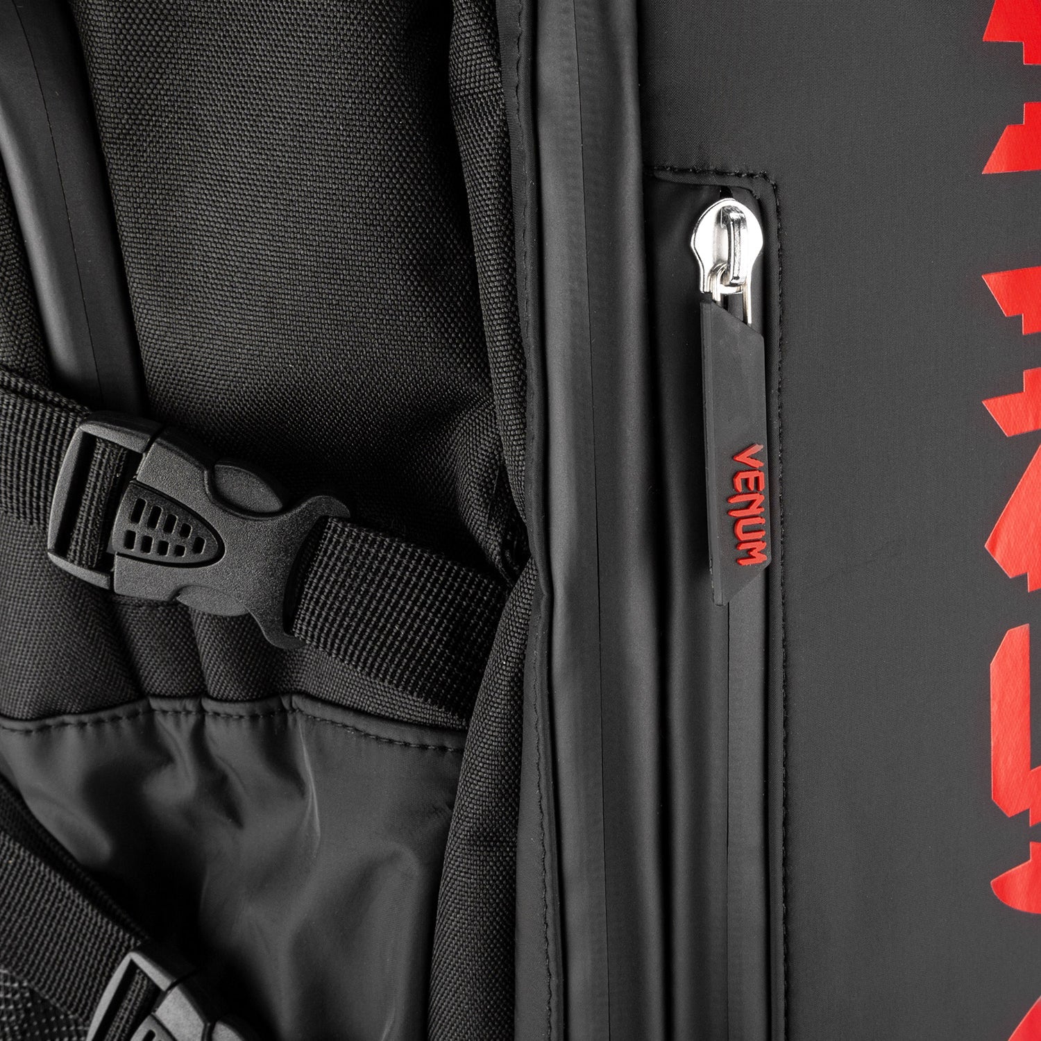 Venum Challenger Xtrem Evo BackPack (50-63L) - Black/Red - Venum
