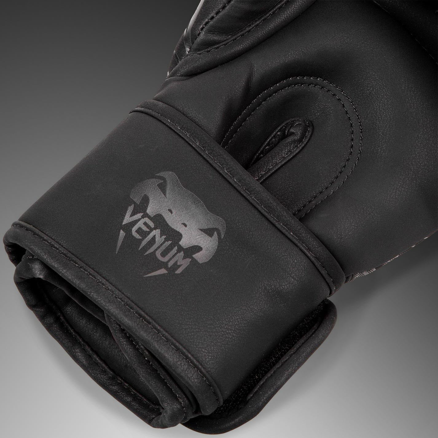 Venum Dragon's Flight Boxing Gloves