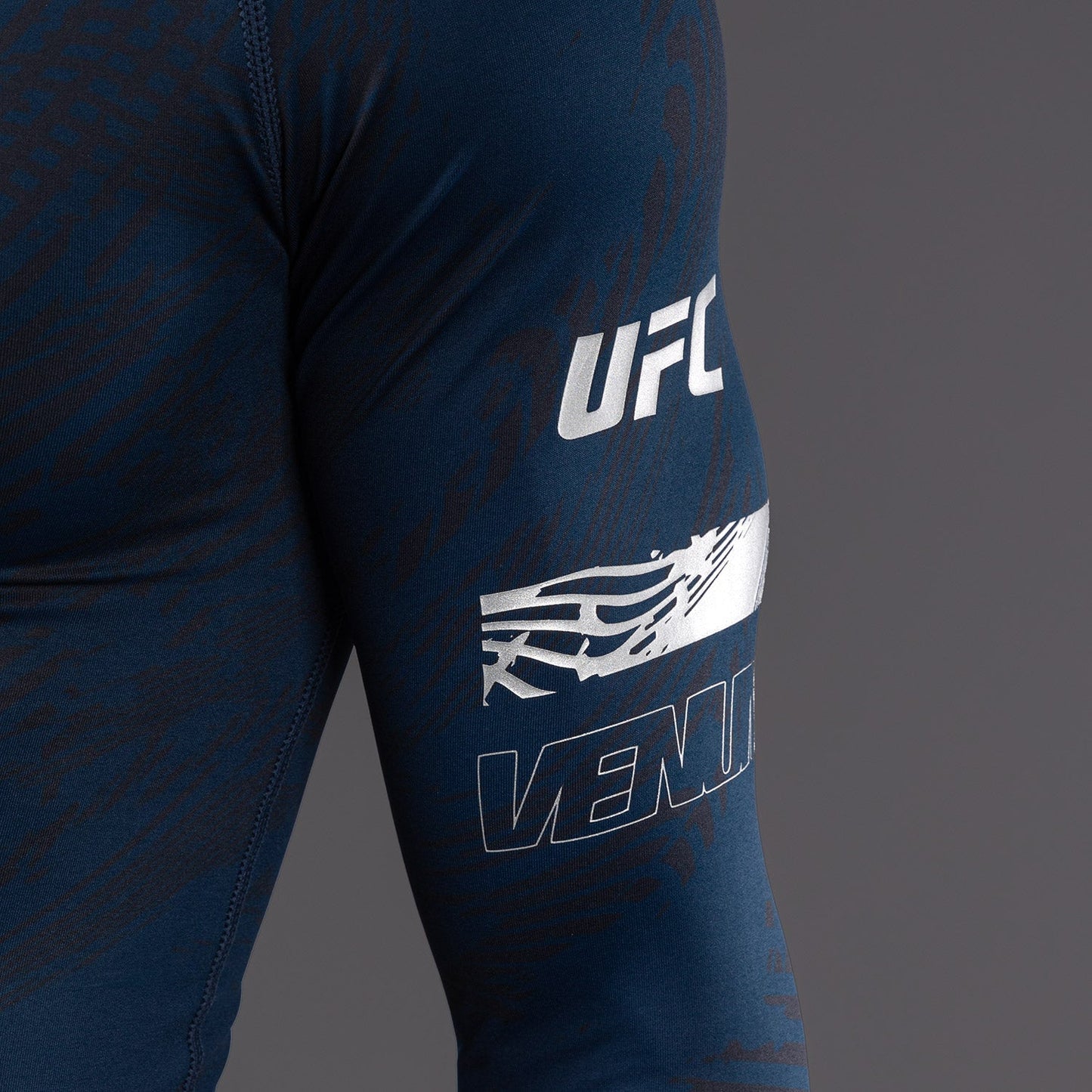 UFC Fusion by Venum Fight Week Men’s Performance Long Sleeve Rashguard - Oceanic Blue