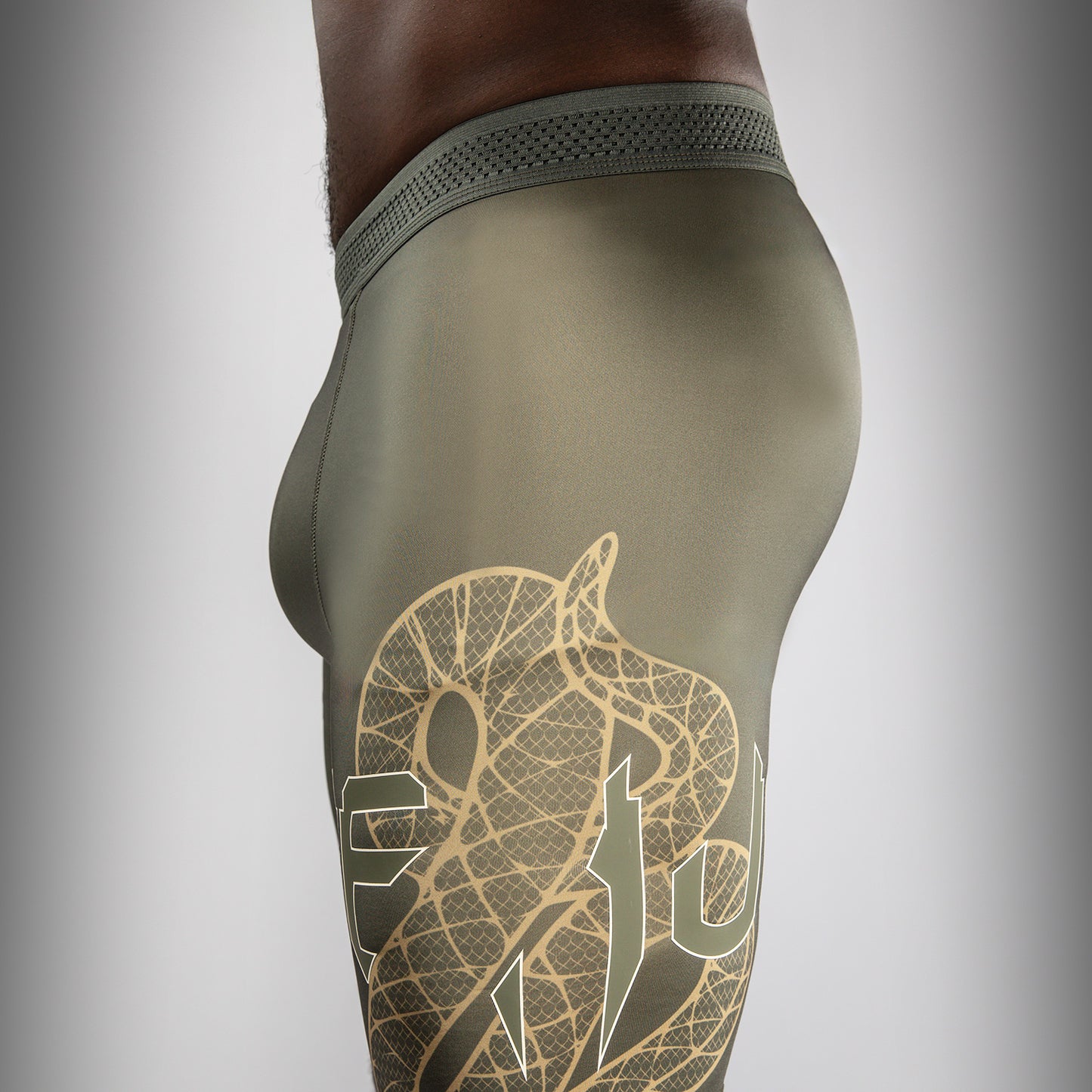 Venum Serpenti Vale Tudo Shorts - Khaki/Bronze/Ivory