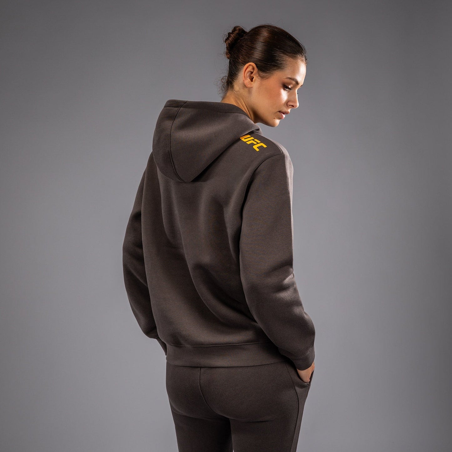 UFC Fusion by Venum Fight Week Women’s Pullover Hoodie - Solid Earthen Brown