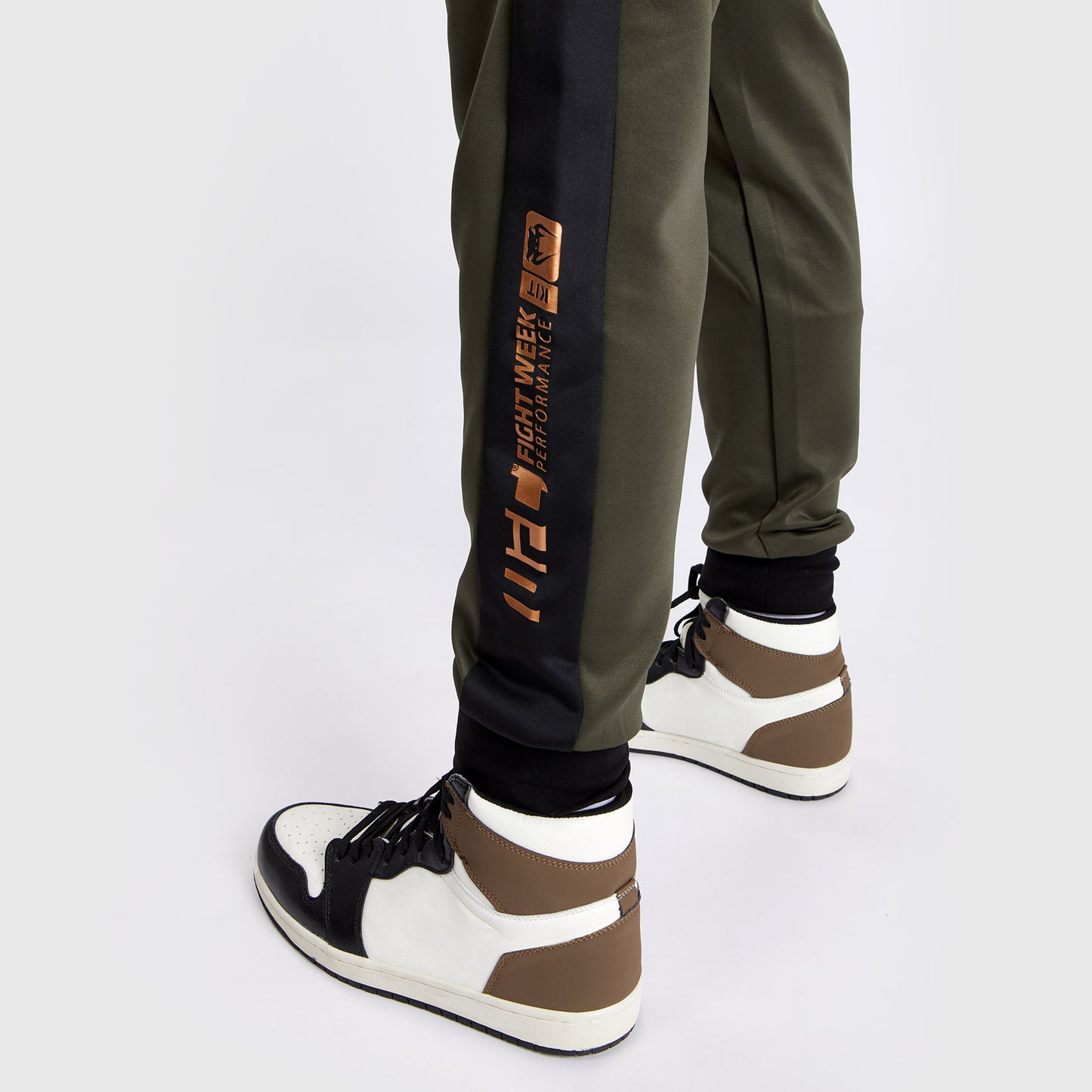 UFC Adrenaline by Venum Fight Week Men’s Performance Jogging Pants - Khaki/Bronze