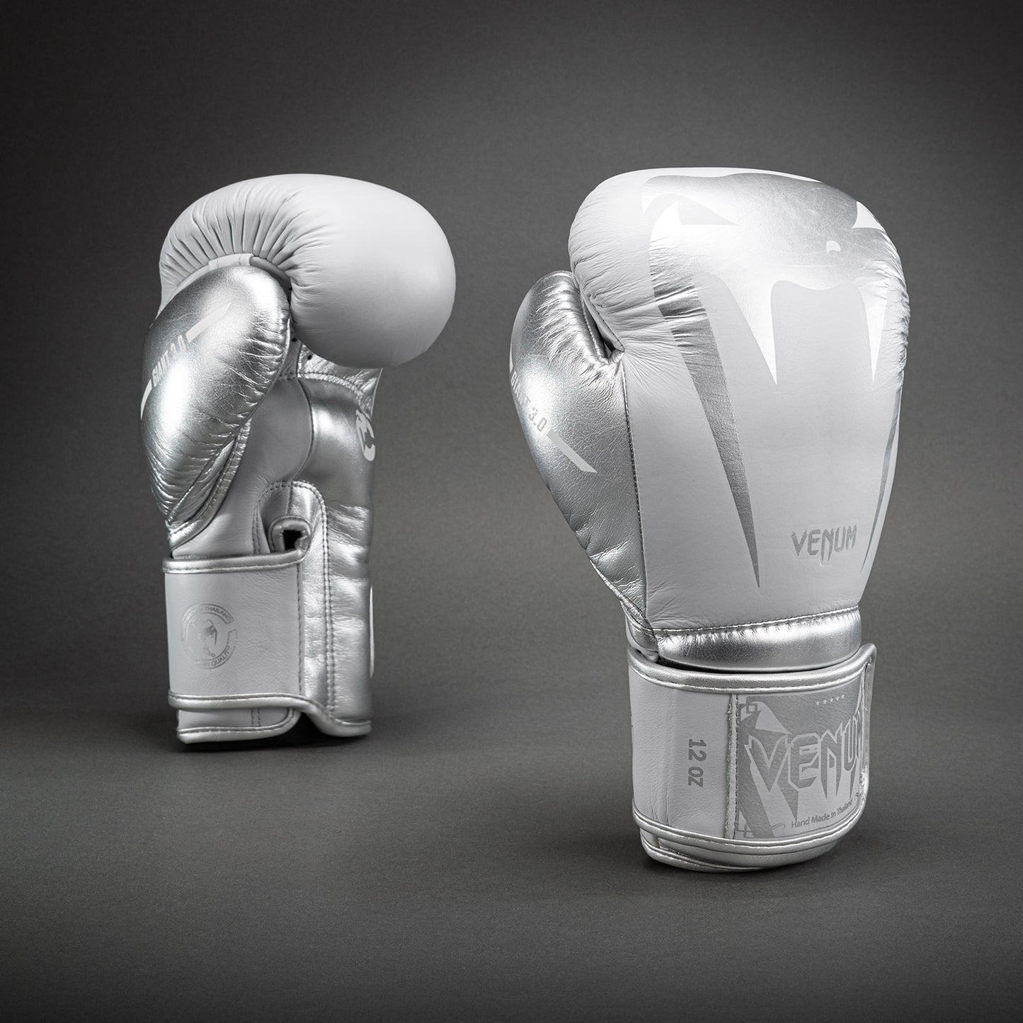 Venum Giant 3.0 Boxing Gloves - Grey/Silver