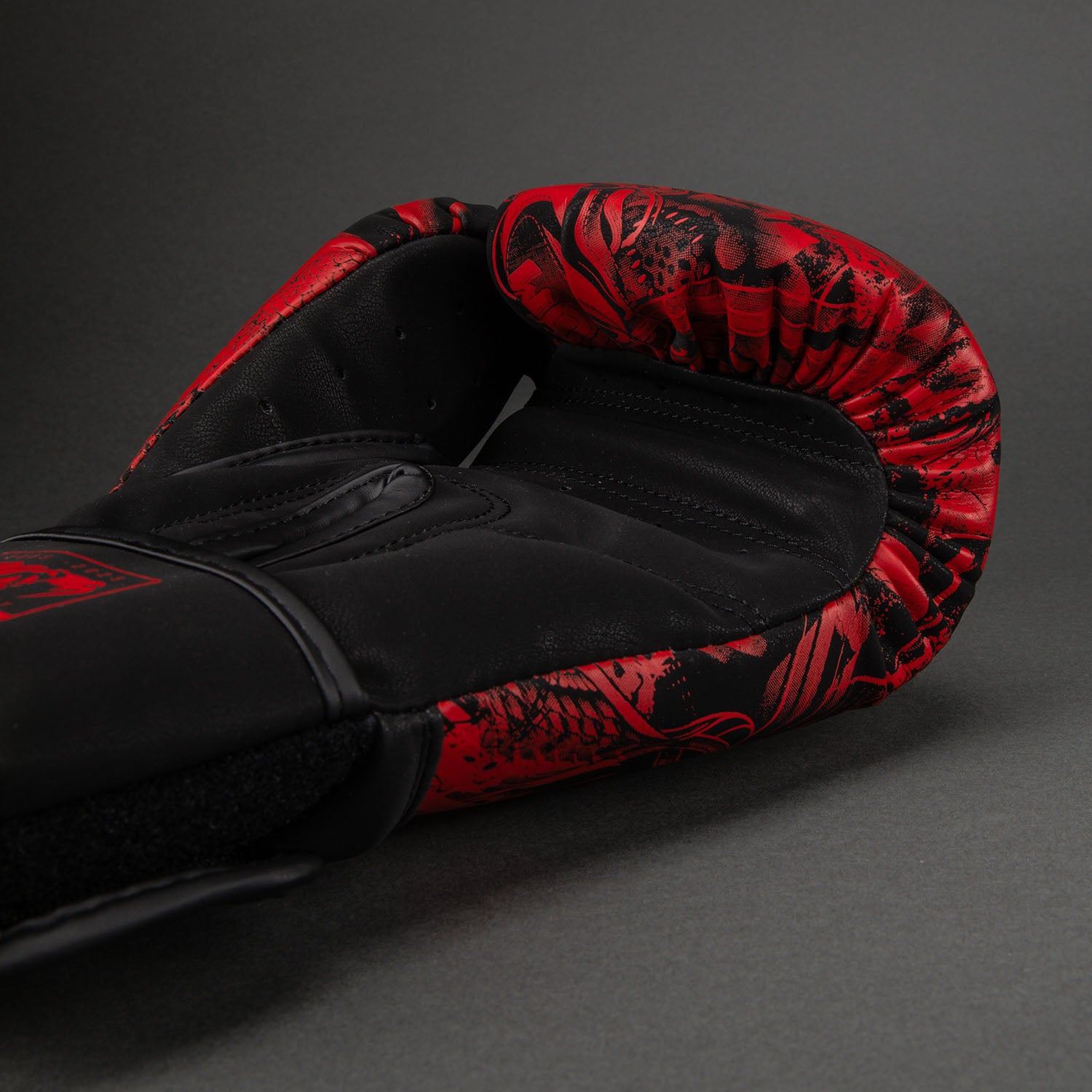 Venum 20th Anniversary Boxing Gloves - Black/Red - Venum