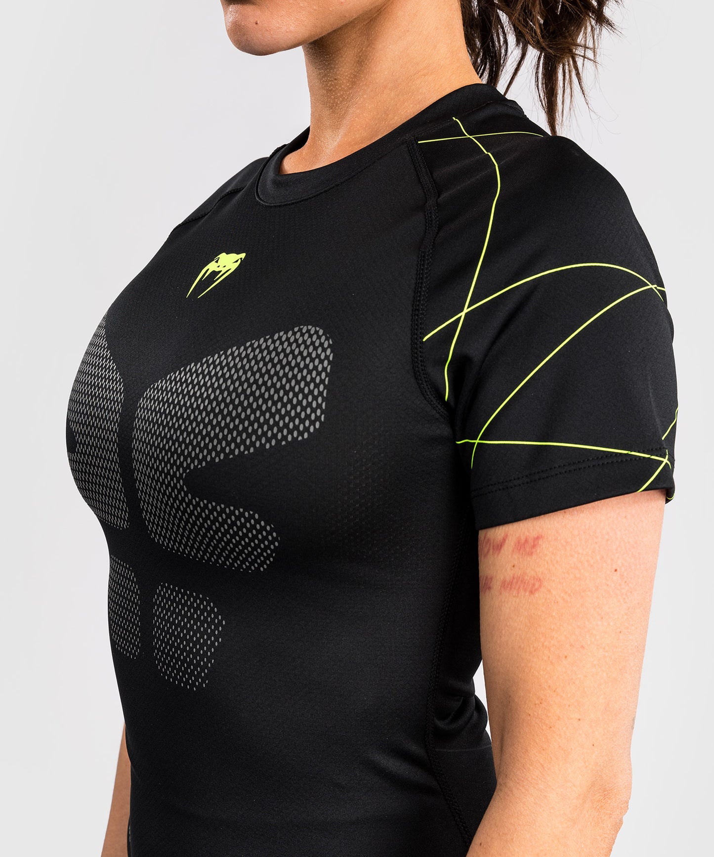 Venum Training Camp 4.0 Short Sleeve Rashguard - Black/Neon Green