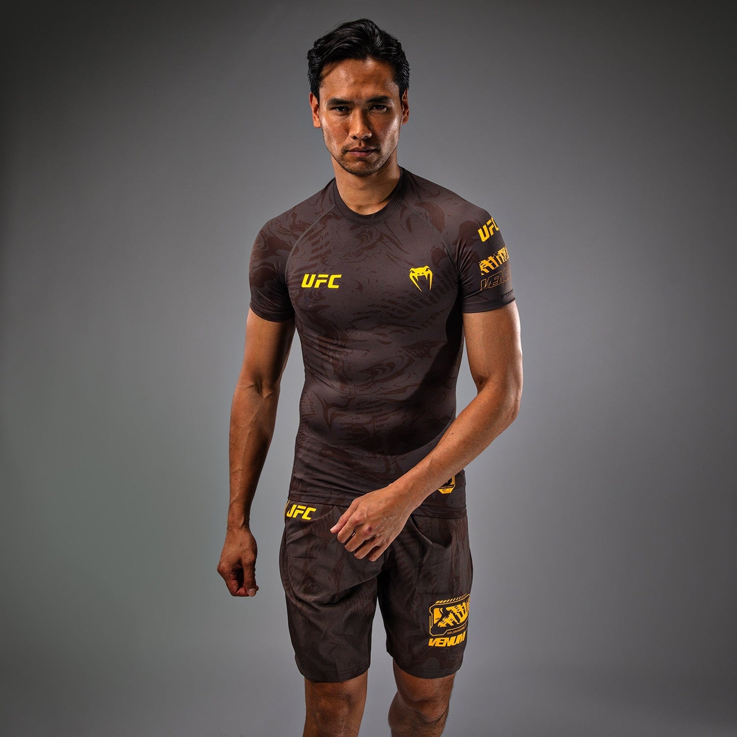 UFC Fusion by Venum Fight Week Men’s Performance Short Sleeve Rashguard - Earthen Brown