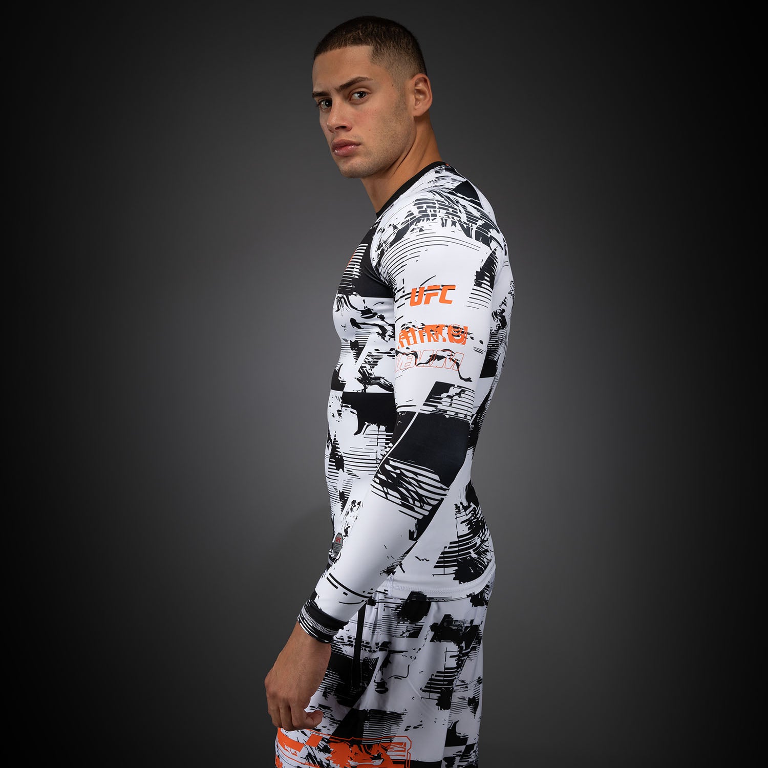 ufc パフォーマンスウェア　L Men's UFC Zenith by Venum Black Islam Makhachev Authentic Fight