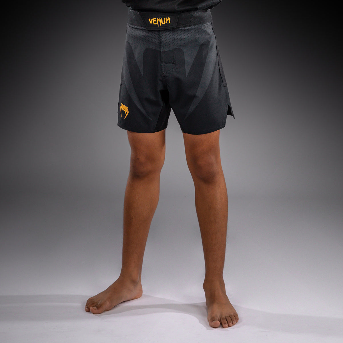 Venum Attack Fightshorts for Kids - Black/Gold