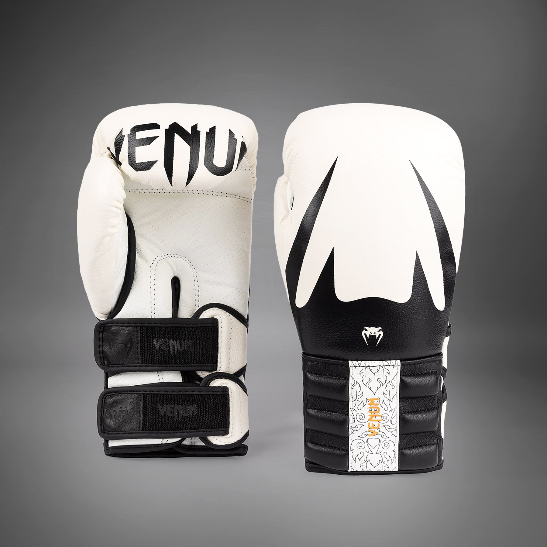 Venum Reverso Boxing Gloves - Snow White / Black - Venum