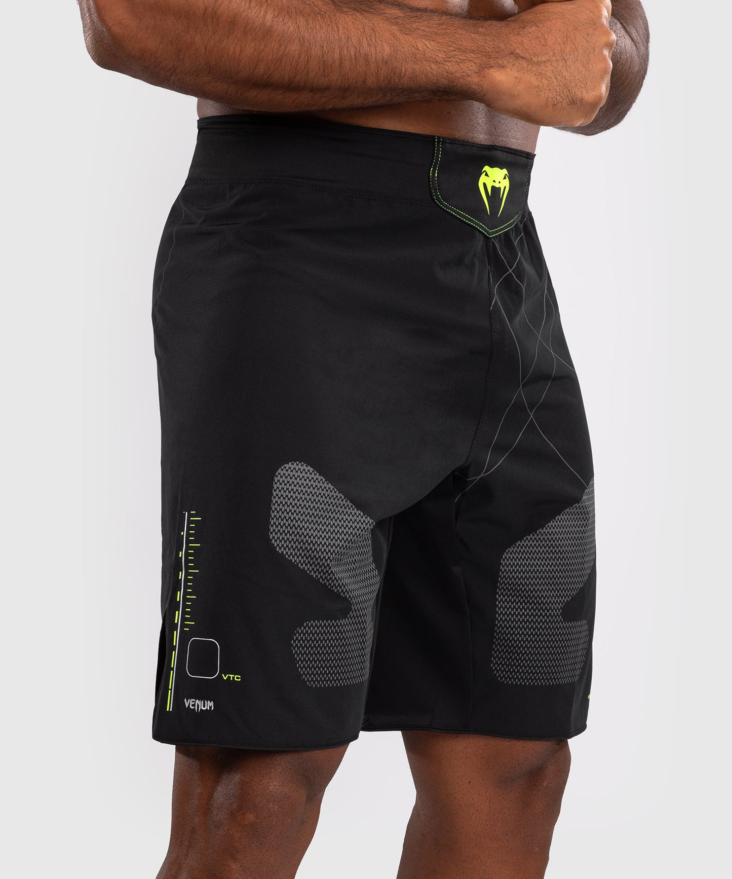 Venum Training Camp 4.0 Fight Short - Black/Neon Green