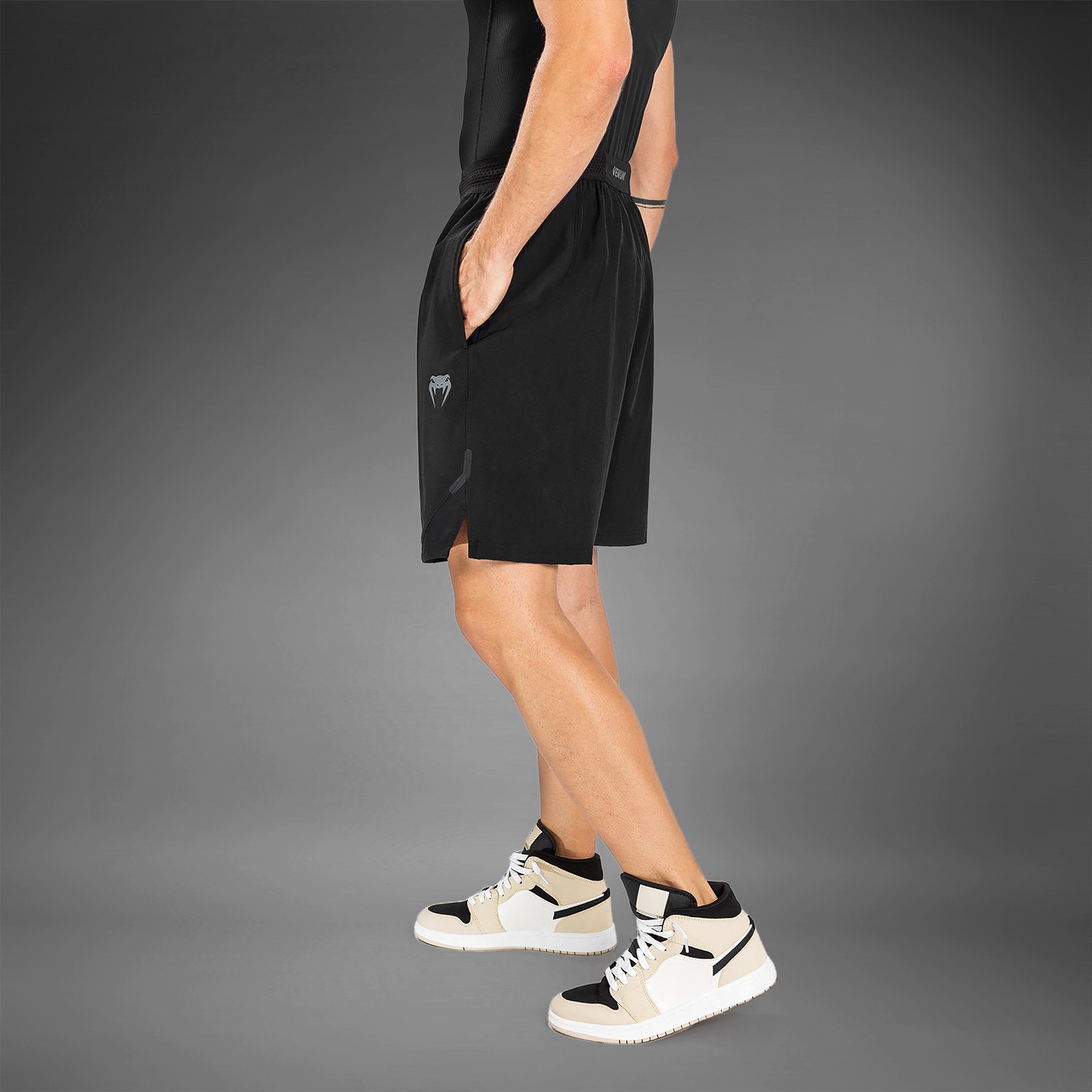 Venum G-Fit Air Training Short - Black - Venum