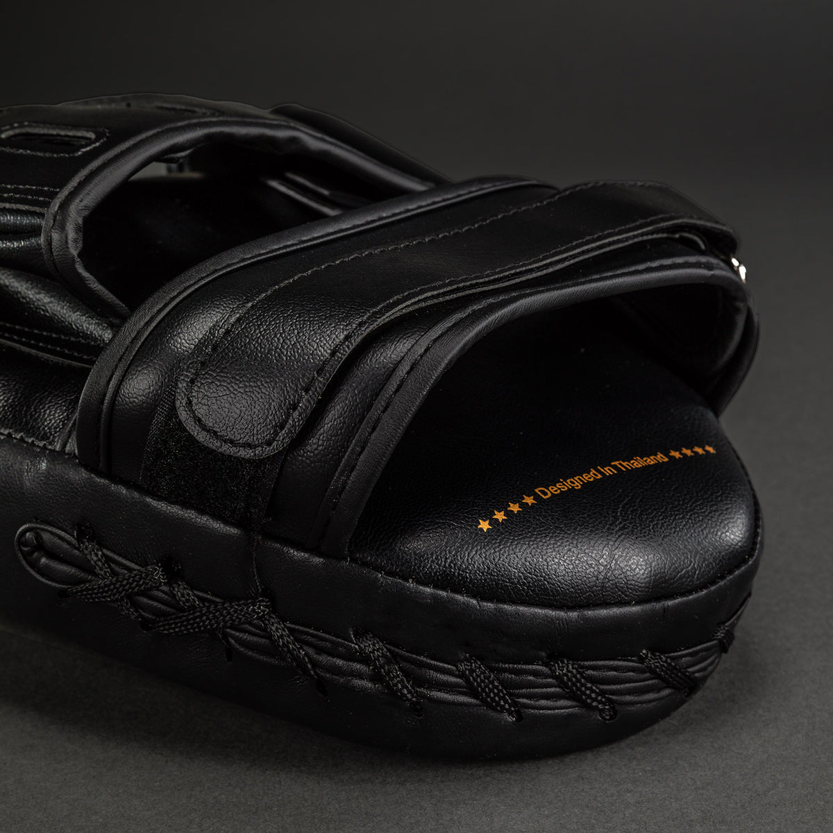 Venum Light Focus Mitts - Black/Gold (Pair)