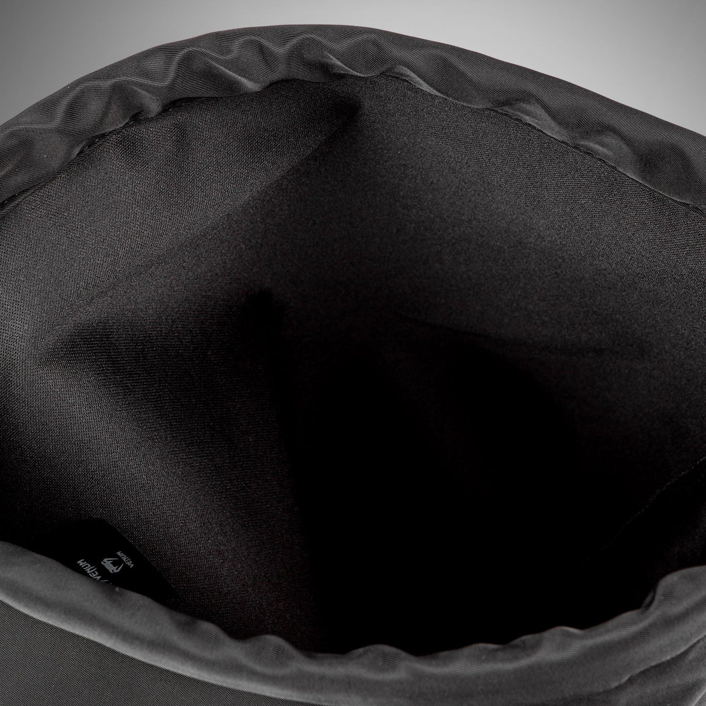 Venum Classic Drawstring Bag (20-25L) - Black/White