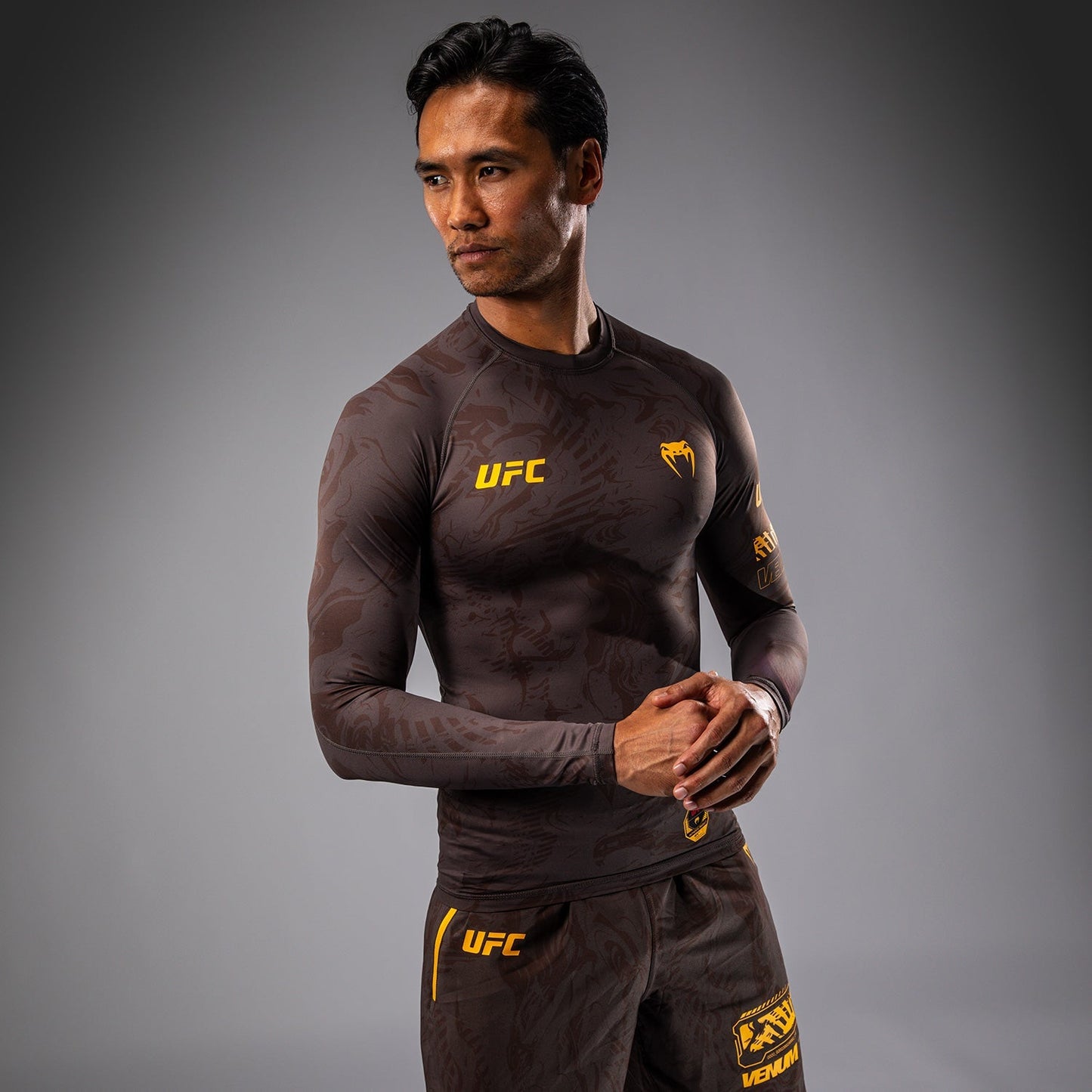 UFC Fusion by Venum Fight Week Men’s Performance Long Sleeve Rashguard - Earthen Brown