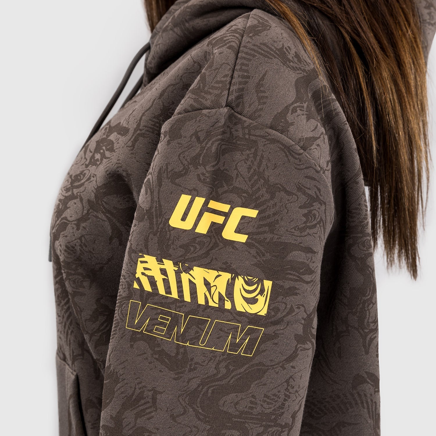 UFC Fusion by Venum Fight Week Women's Pullover Hoodie Earthen Brown