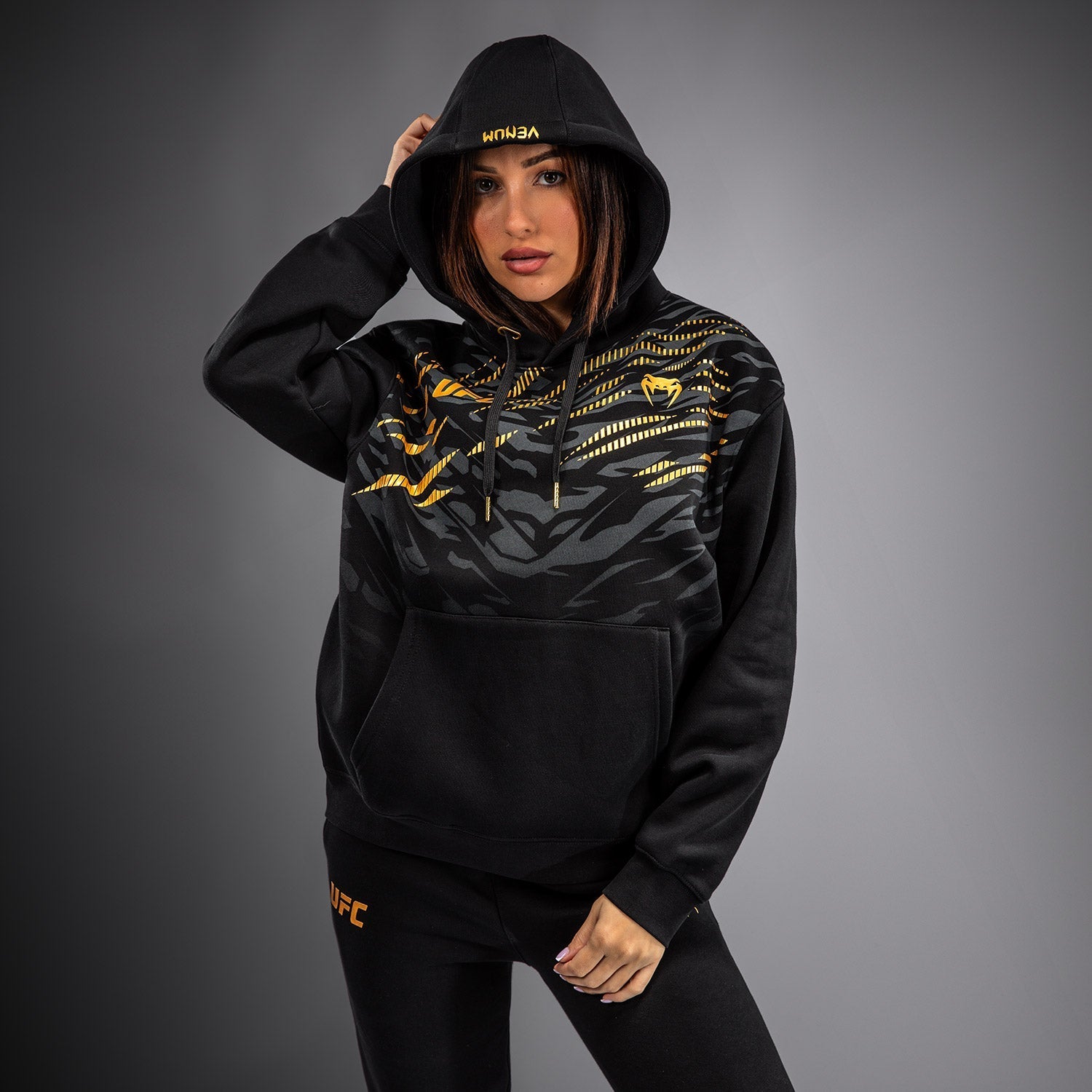 UFC Fusion by Venum Women's Replica Pullover Hoodie - Champion - Venum