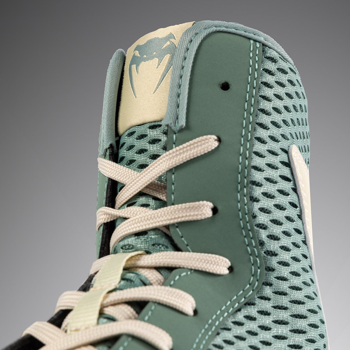 Venum Contender Boxing Shoes - Aqua Green/Ivory