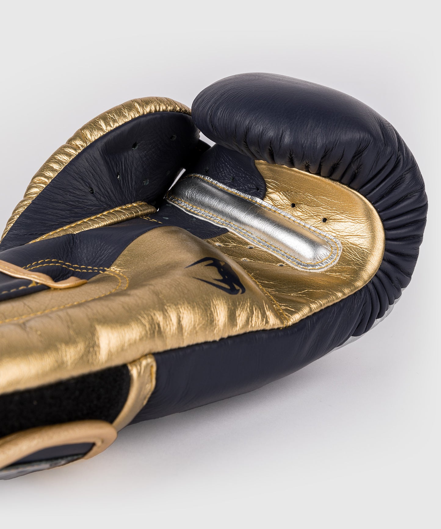 Venum Giant 3.0 Boxing gloves - Navy/Gold - Special Edition