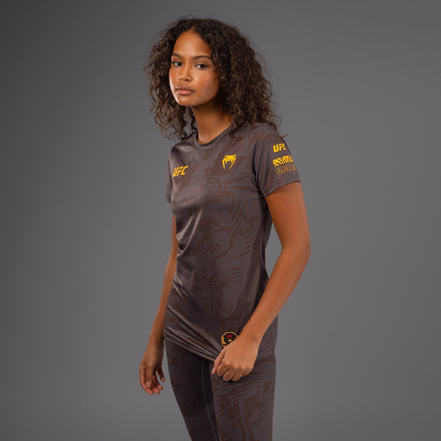 UFC Fusion by Venum Fight Week Women’s Dry-Tech T-Shirt - Earthen Brown