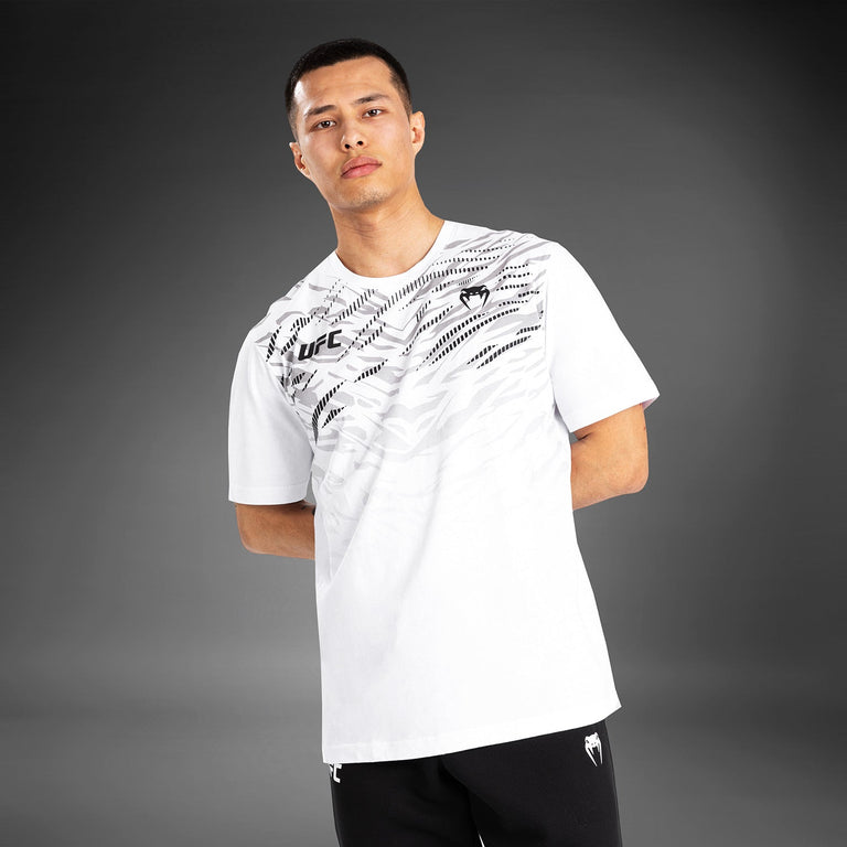 UFC レプリカウェア Tシャツ Lサイズ　ユニフォーム　ホワイト f92b08ba691a23fc042b2b73168752