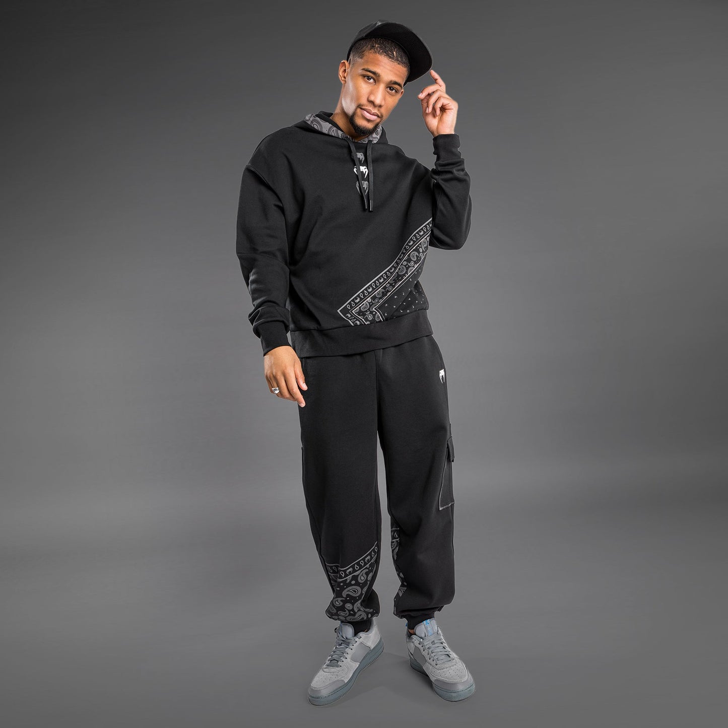 Venum Cali 34 XL Hoody - Oversize- Black