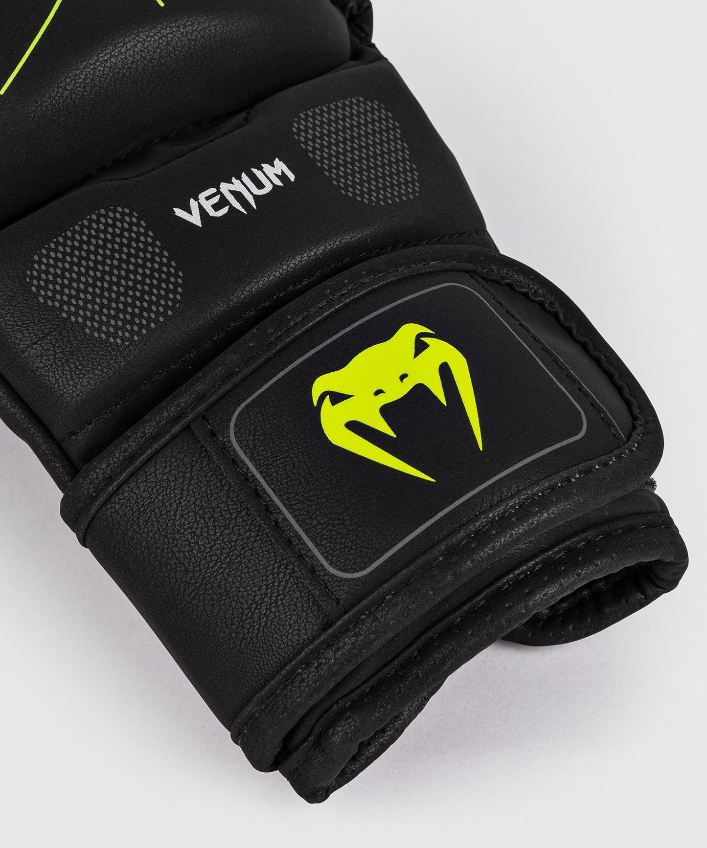 Venum Training Camp 4.0 Sparring Gloves - Black/Neo Green