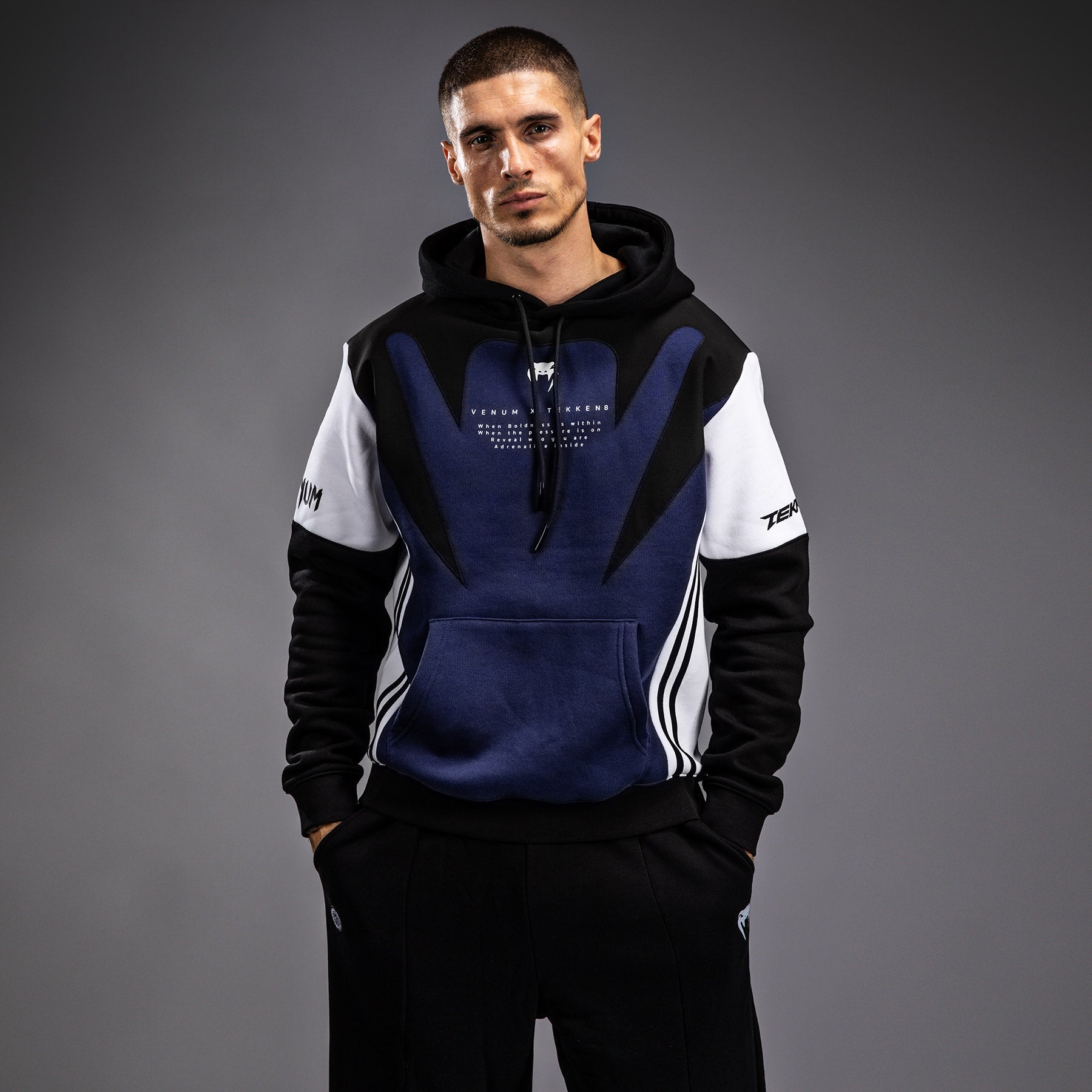 kinema damage logo sweat Mサイズ Venum x TEKKEN 8 - Jin Kazama Hoodie - Blue/Black/White - Venum