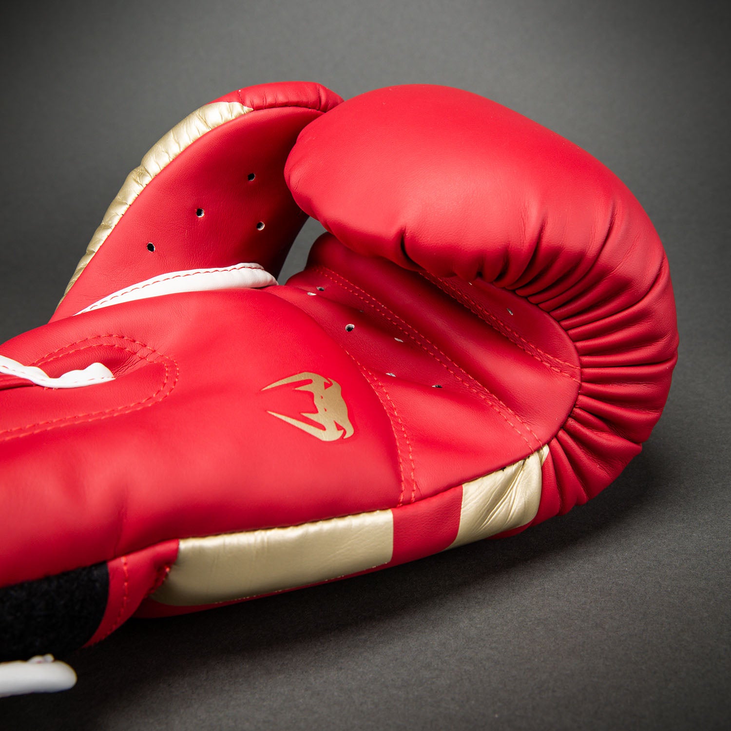 Venum Elite Boxing Gloves - Red - Venum