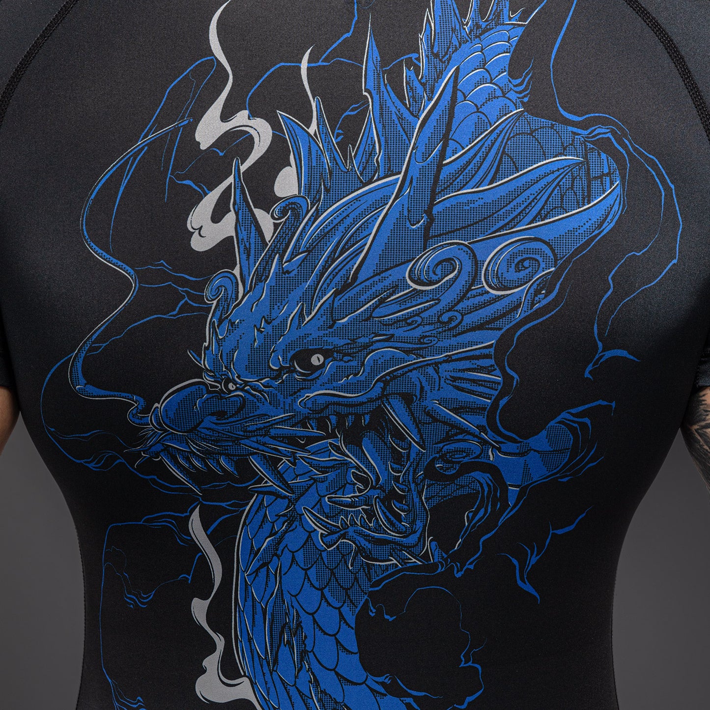 Venum Thunder Dragon Short Sleeves Rashguard - Black/Royal Blue