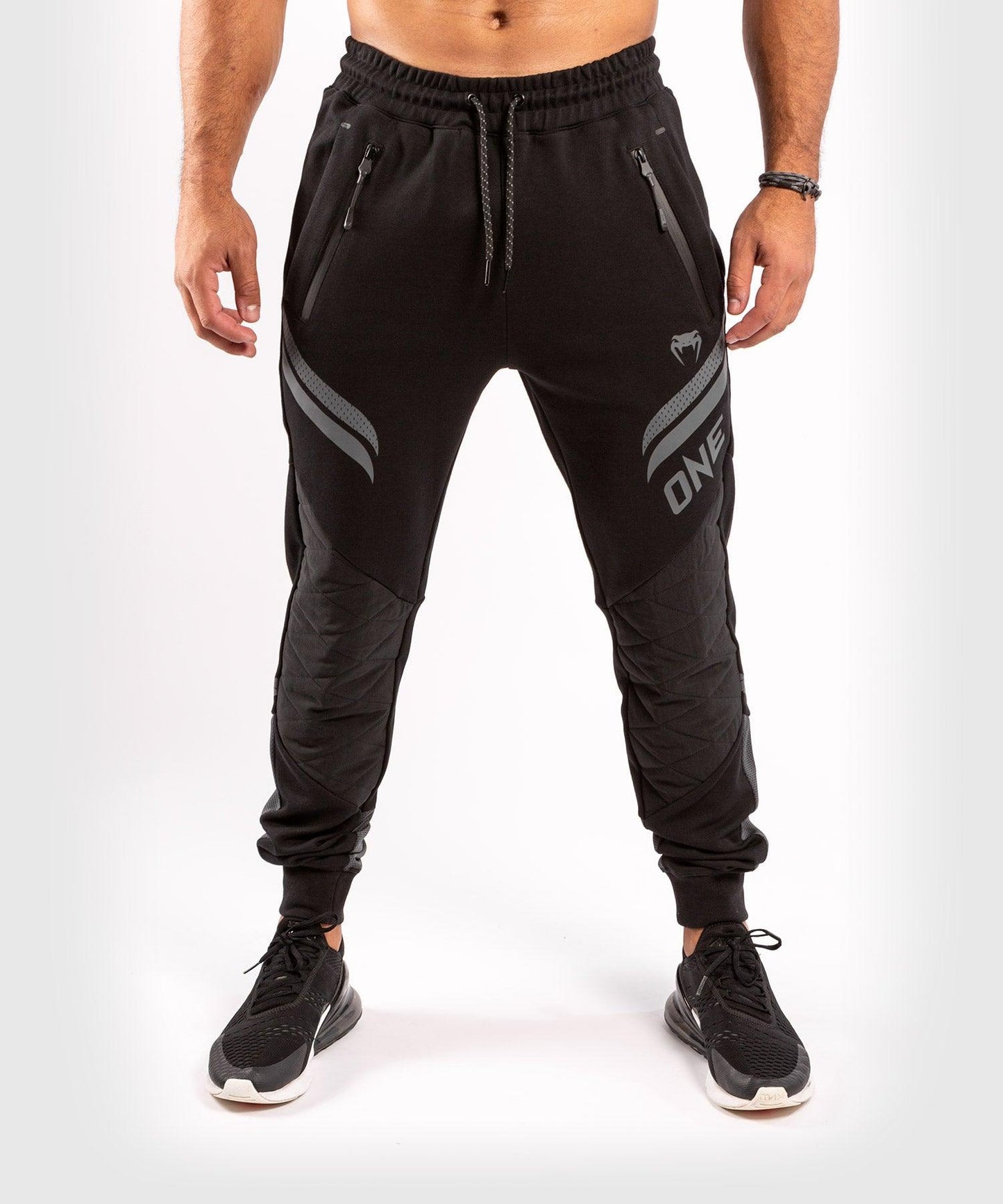 Venum ONE FC Impact Joggers - Black/Black Picture 1