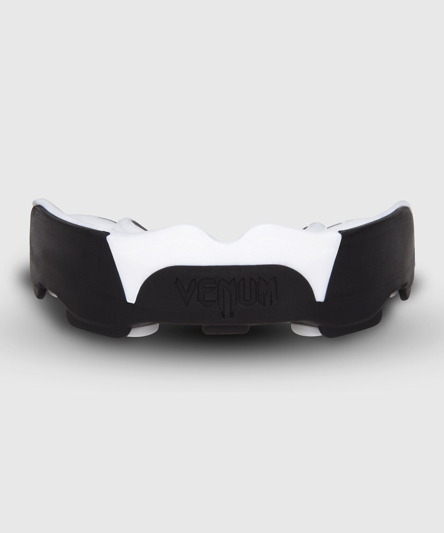 Venum Predator Mouthguard - Black/White