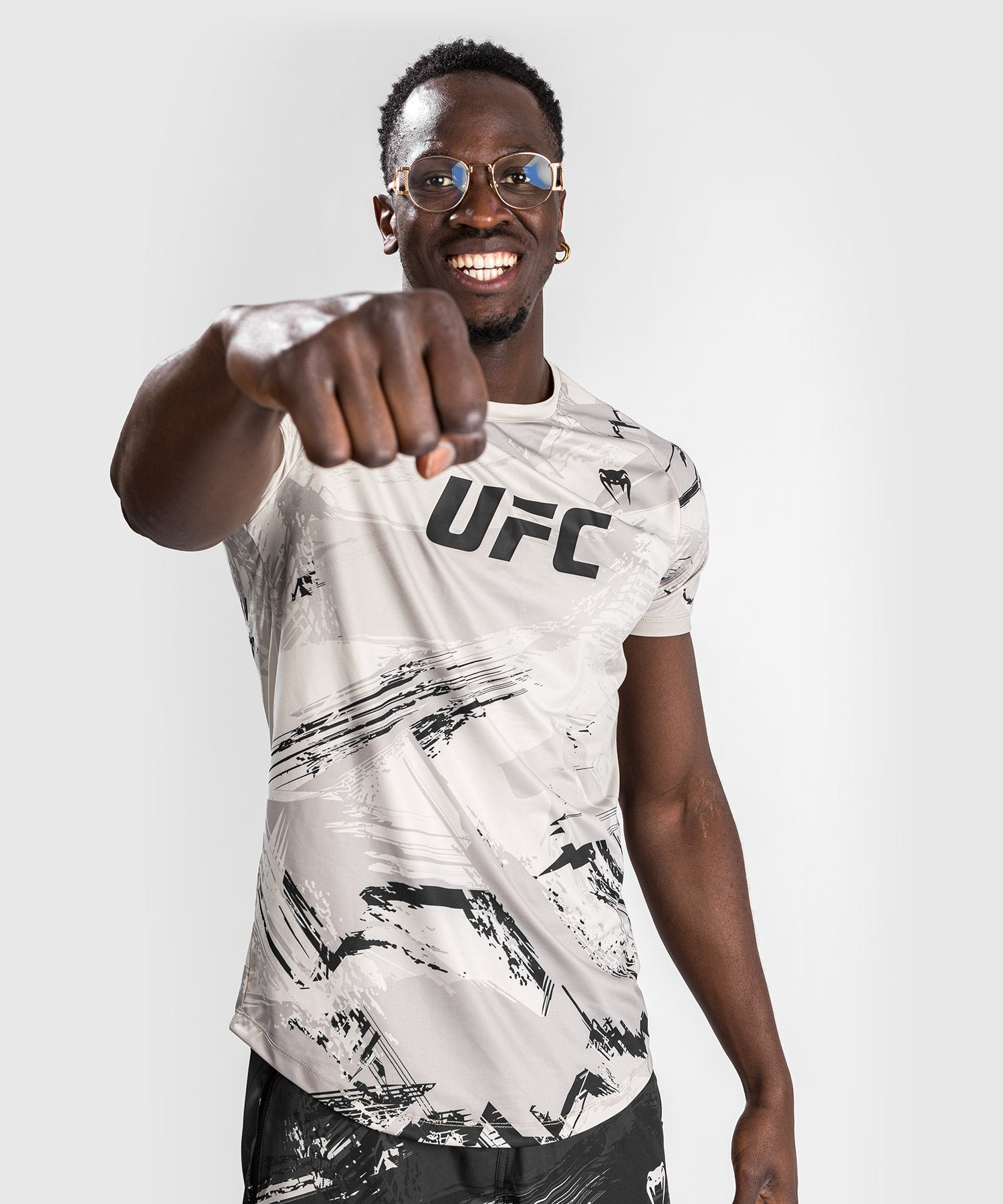 UFC Venum Authentic Fight Week 2.0 Men s Dry Tech T shirt Sand