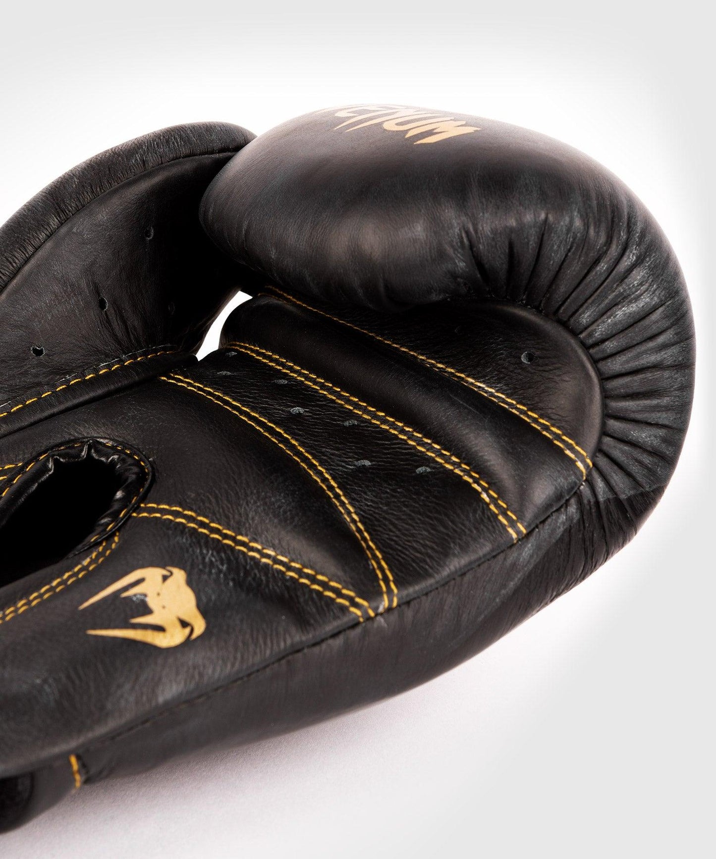 Venum Giant 2.0 Pro Boxing Gloves Velcro - Black/Black-Gold Picture 5