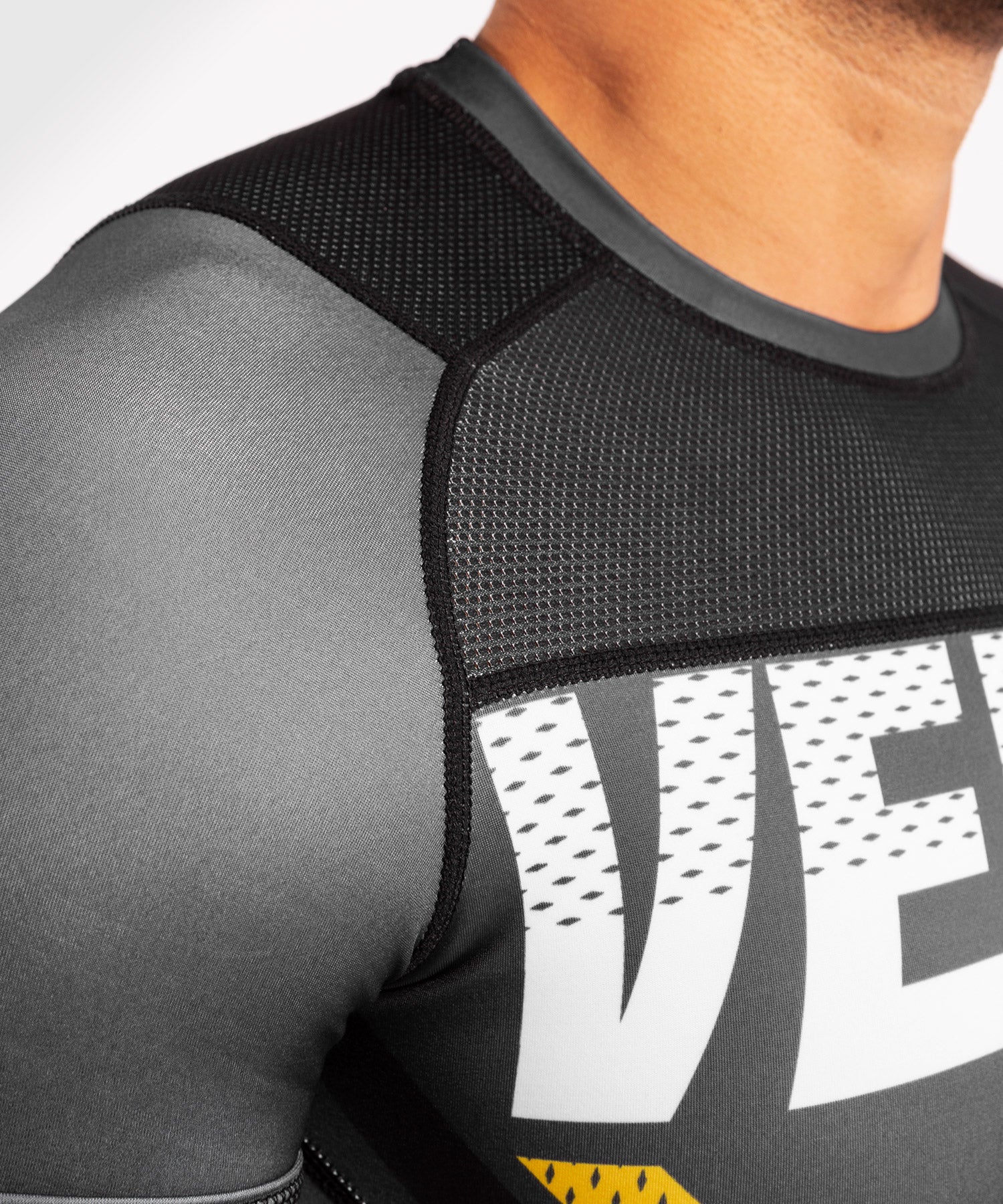 Venum ONE FC Impact Rashguard - short sleeves - Grey/Yellow