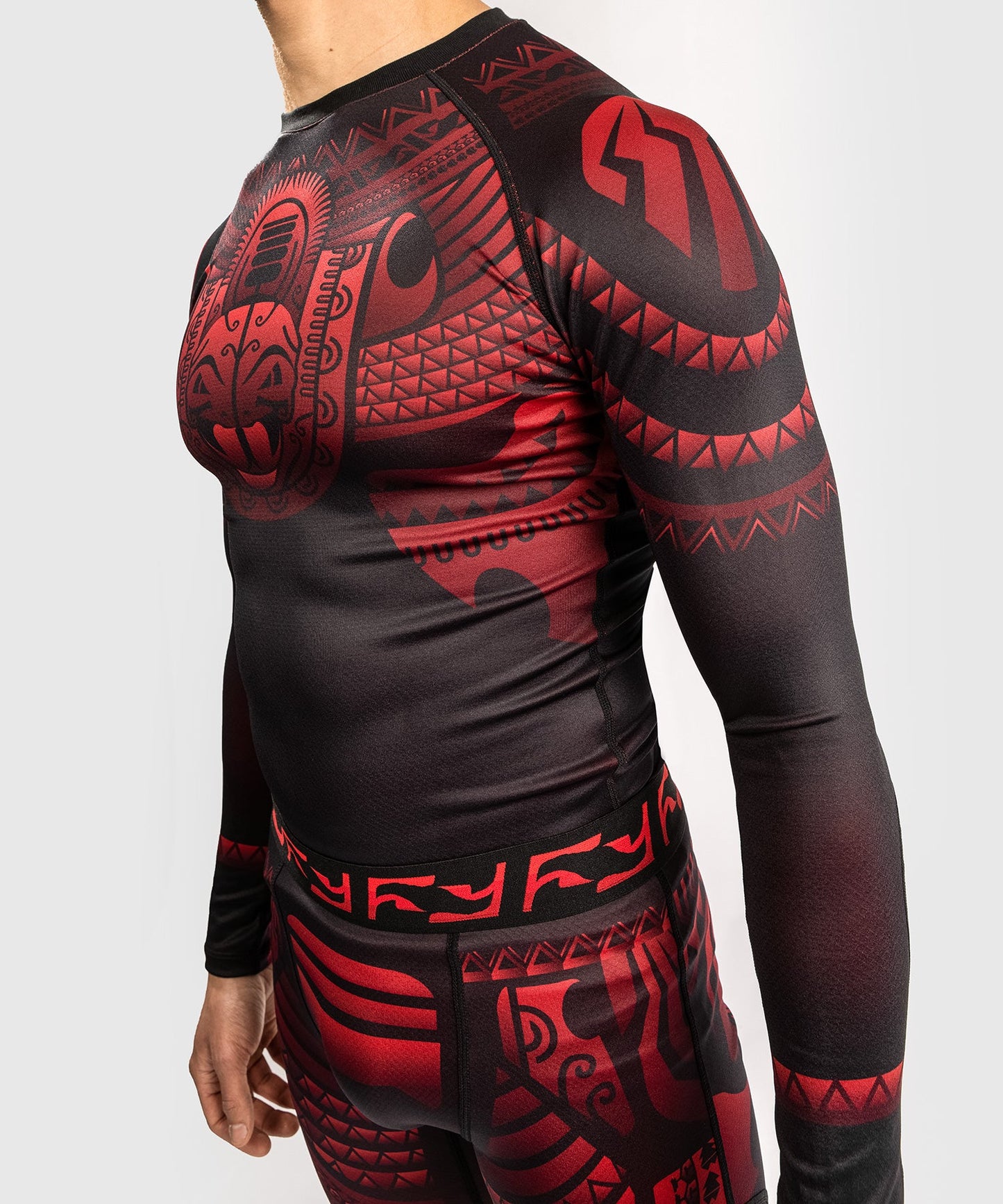 Venum Nakahi Rashguard - Long Sleeves - Black/Red