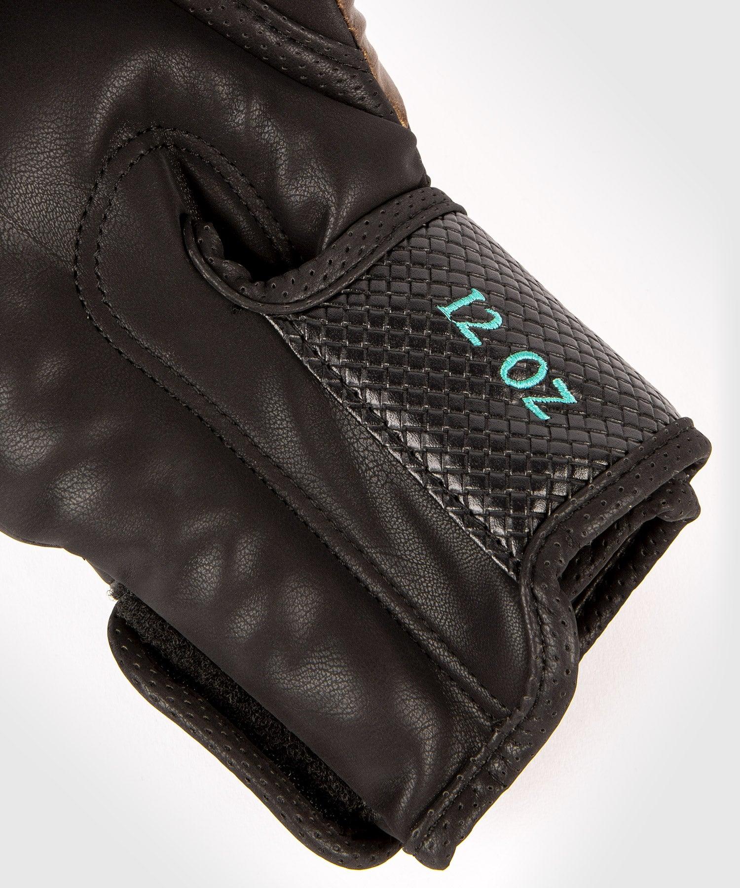 Venum Assassin's Creed Boxing Gloves - Black - 4