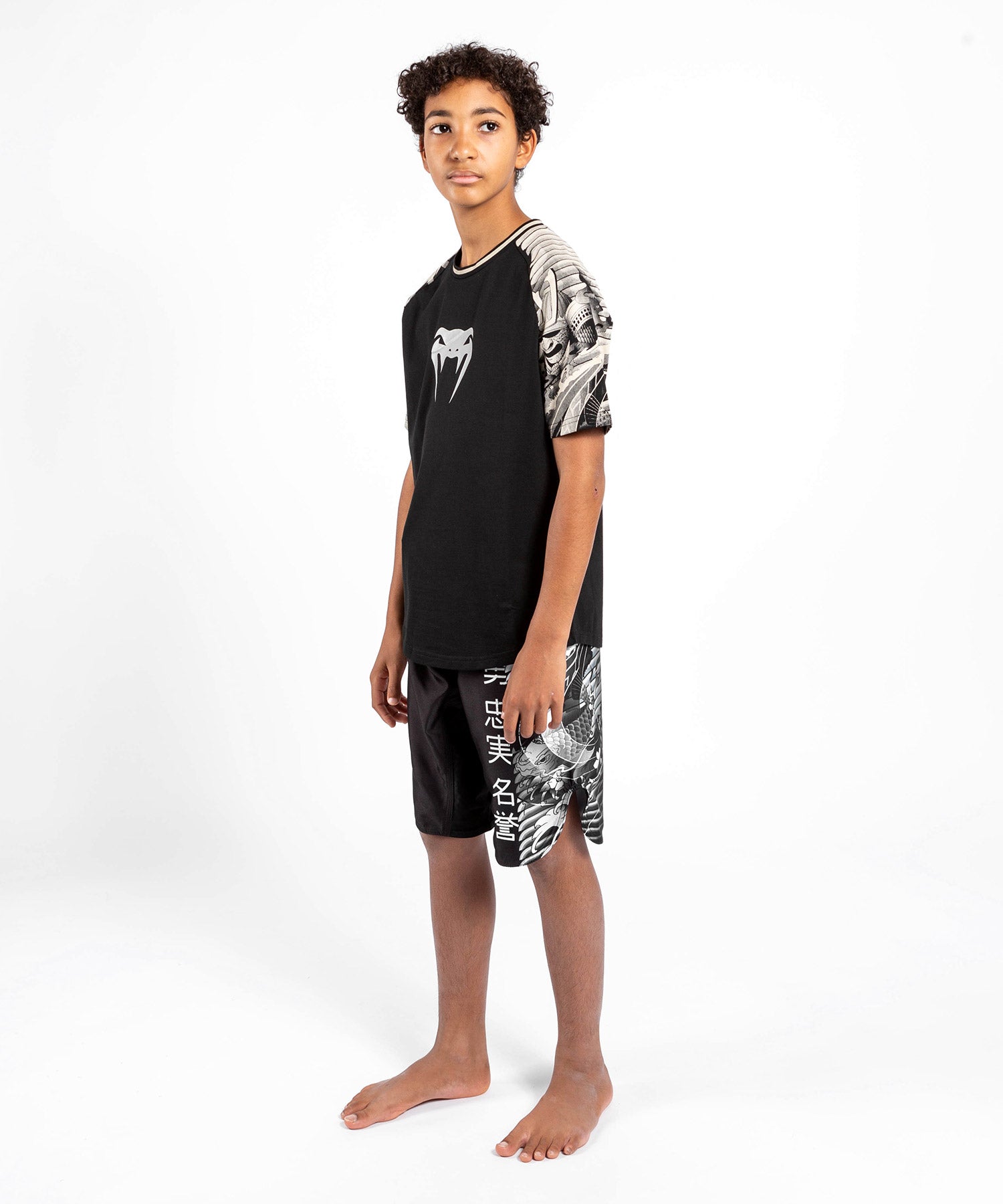 Venum YKZ21 Kids Fightshorts – Black/White - Venum