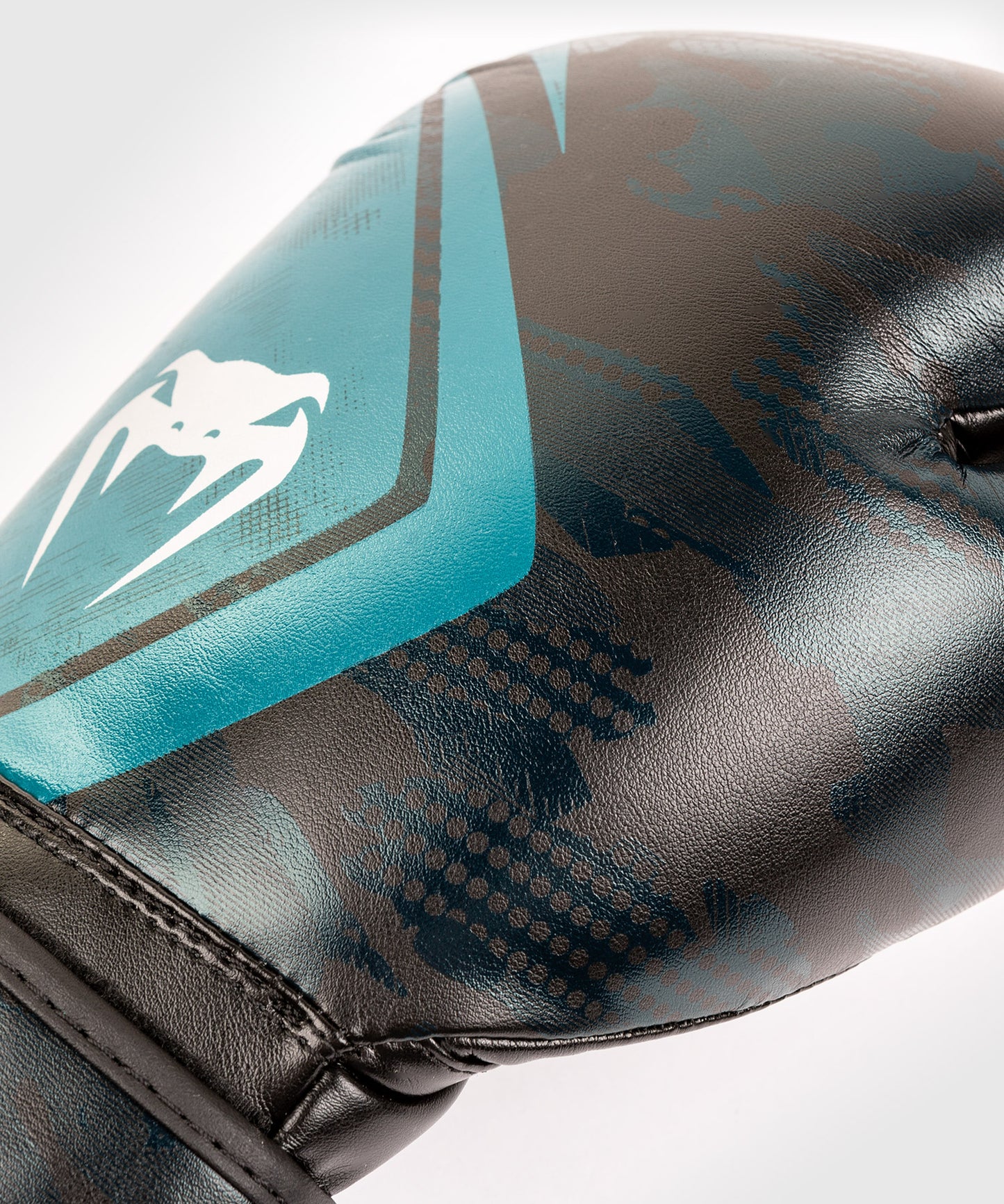 Venum Defender Contender 2.0 Boxing Gloves - Black/Green