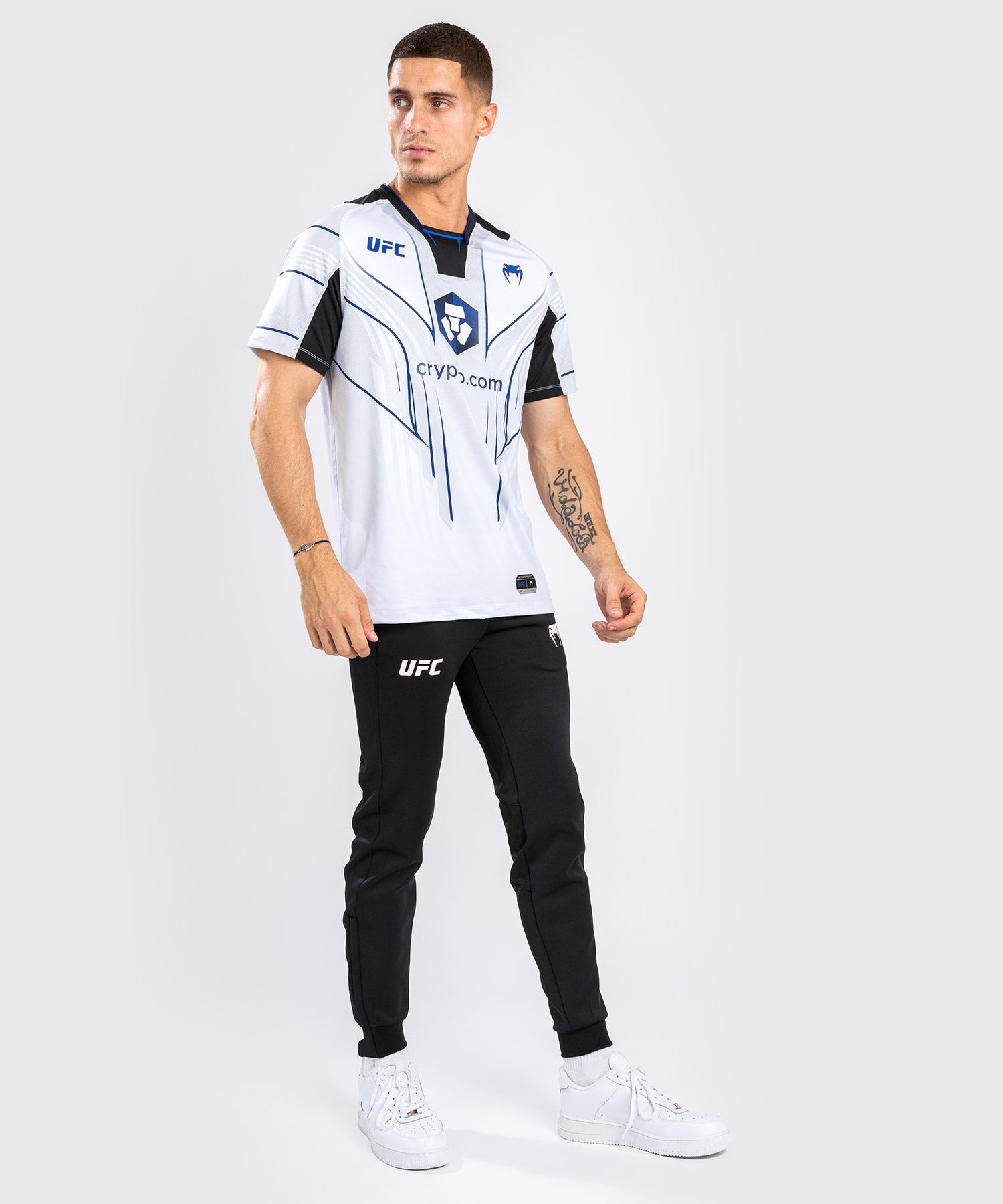 UFC Venum Authentic Fight Night 2.0 Kit by Venum Men's