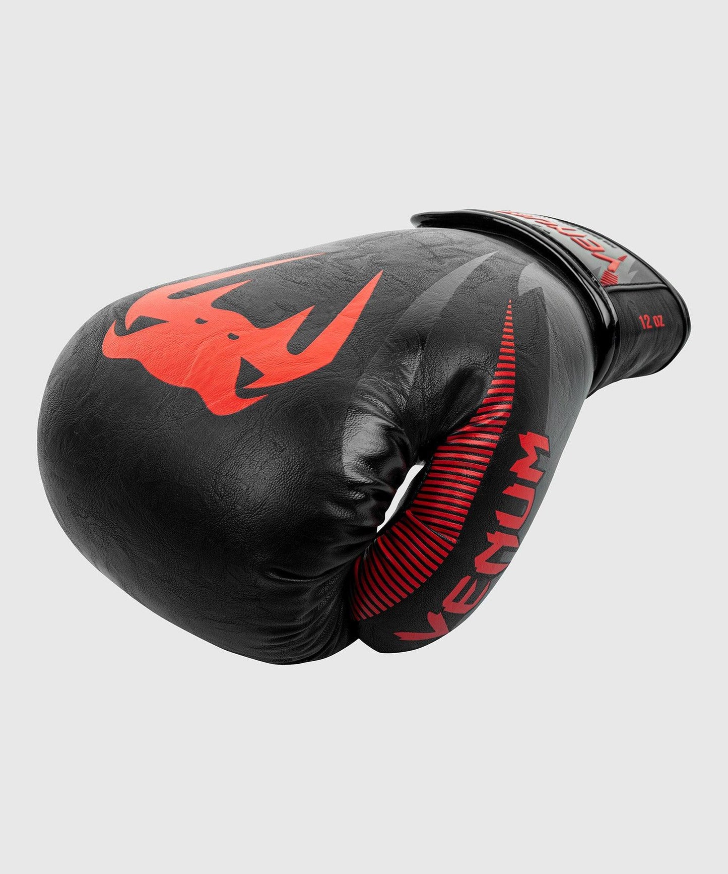 Venum Phantom - Guantes de boxeo, color negro/rojo, 14 onzas