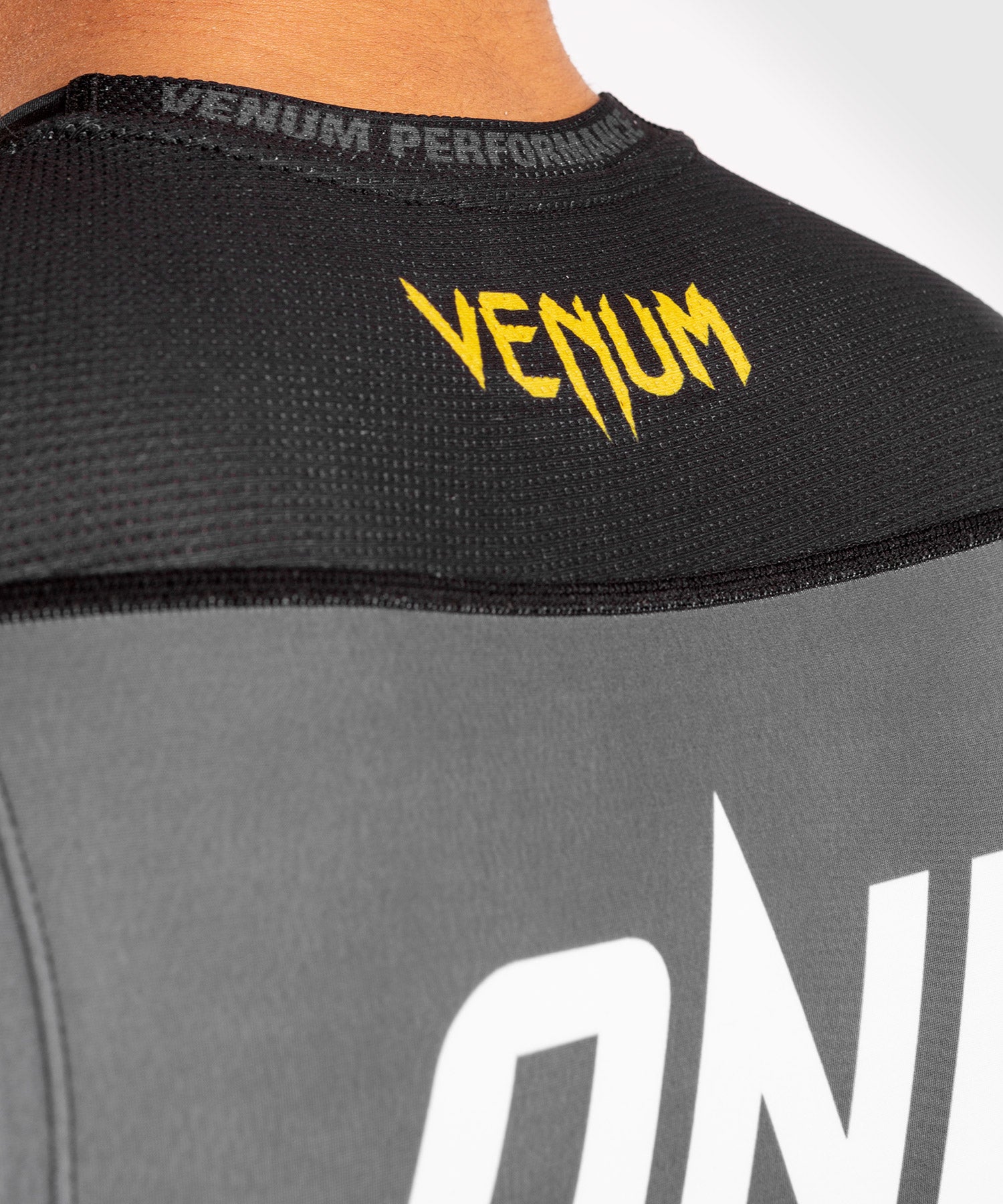 Venum ONE FC Impact Rashguard - sleeveless - Grey/Yellow