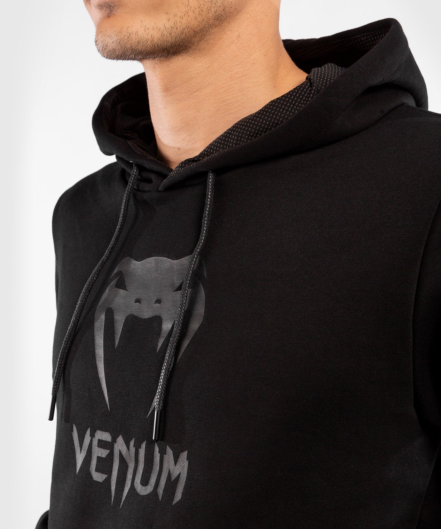 Venum sweater online