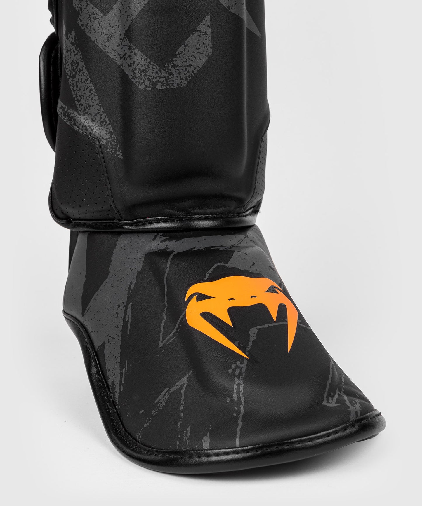 Venum S47 Shinguards - Black/Orange